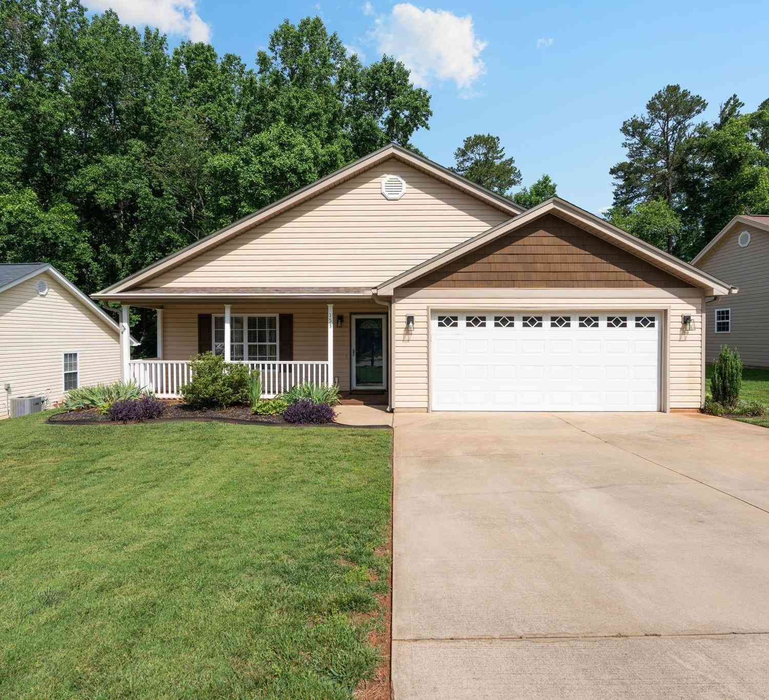 Homes For Sale - 153 Maximus<br/> Greer, SC 29651