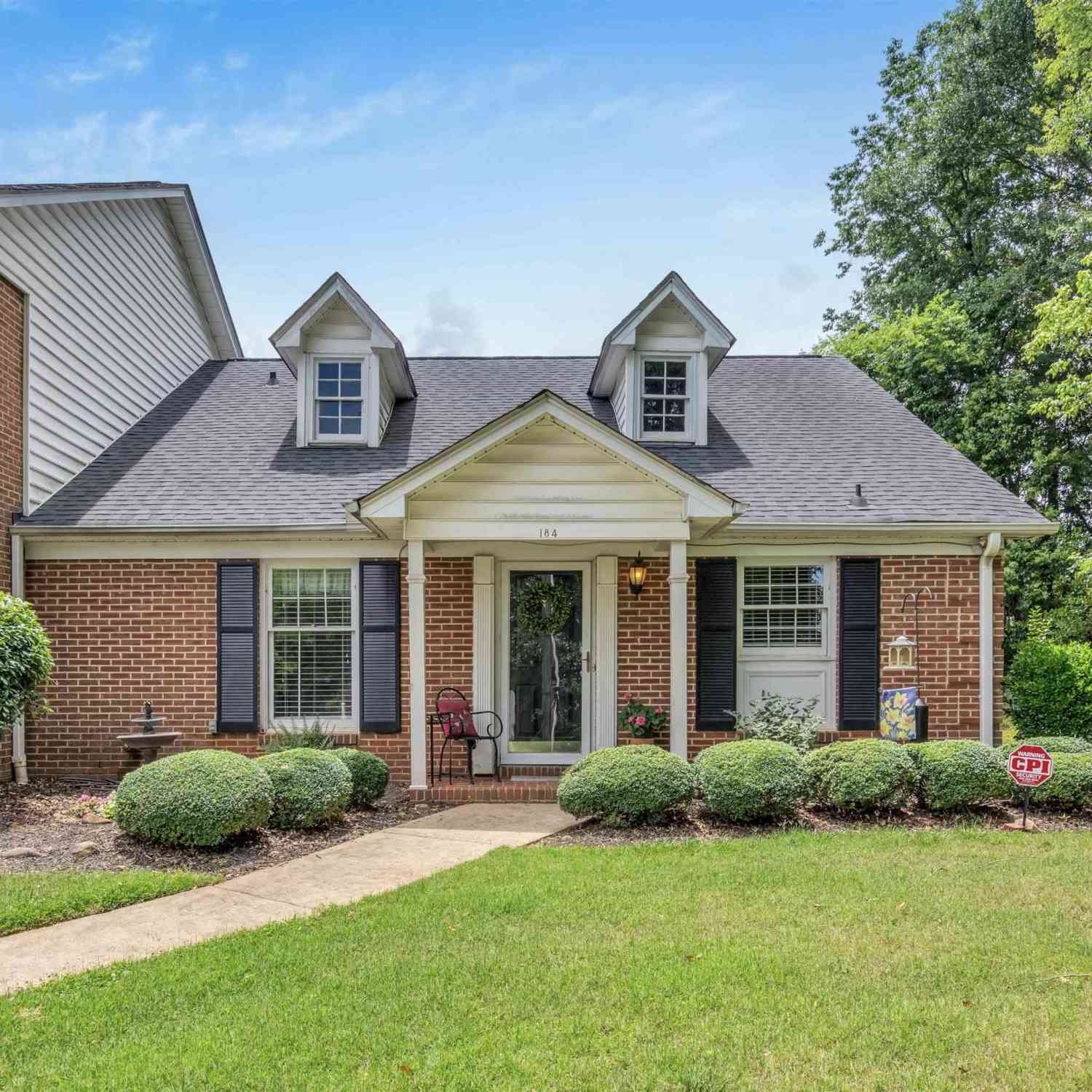 Townhouse For Sale - 184 Buckstone<br/> Spartanburg, SC 29307