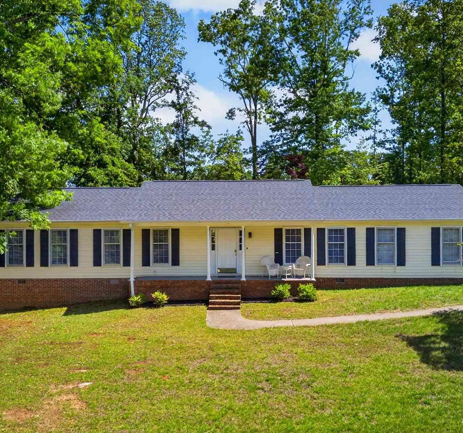 Homes For Sale - 9 Williams<br/> Travelers Rest, SC 29690
