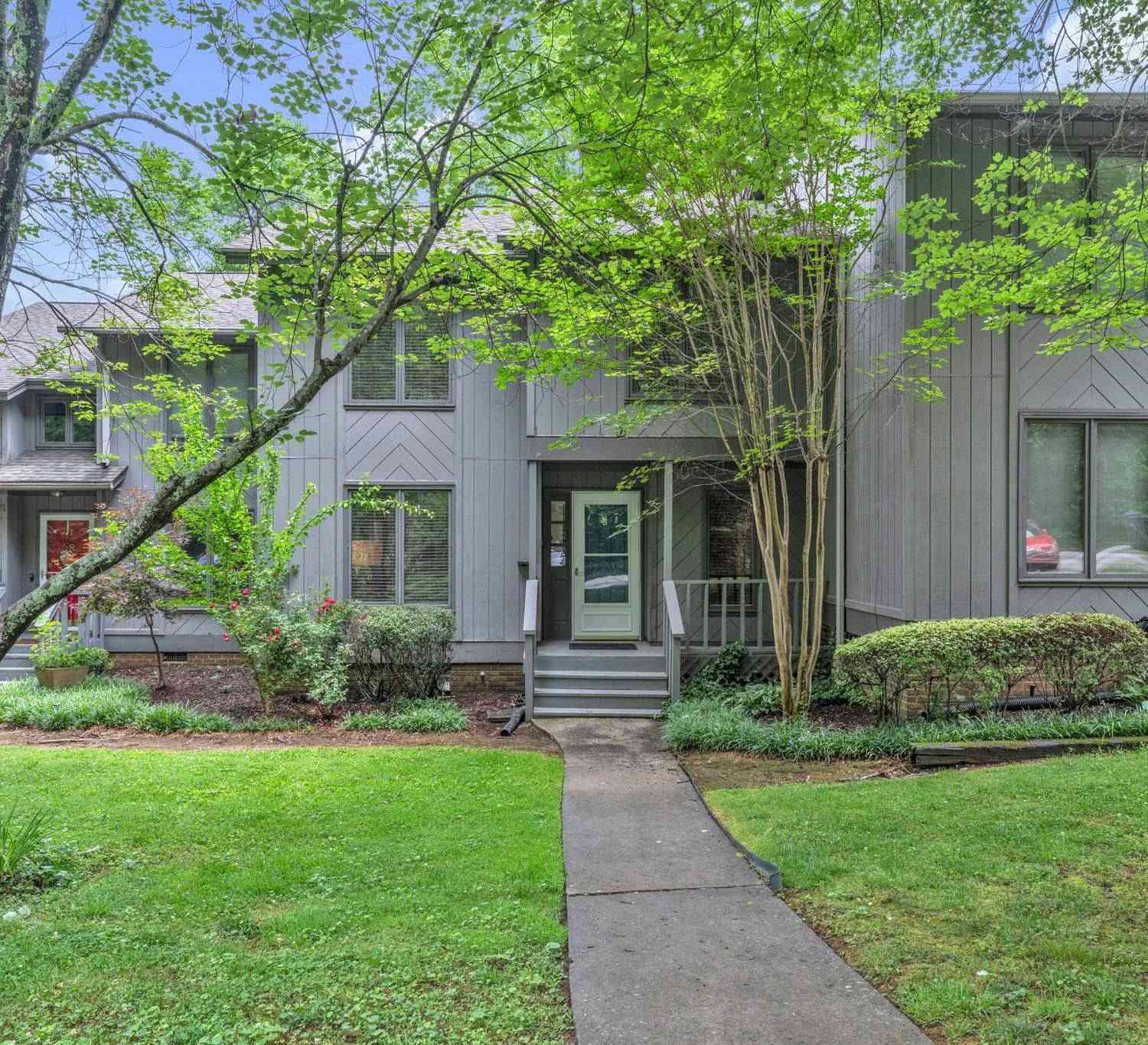 Condo For Sale - 8 Graystone<br/> Taylors, SC 29687