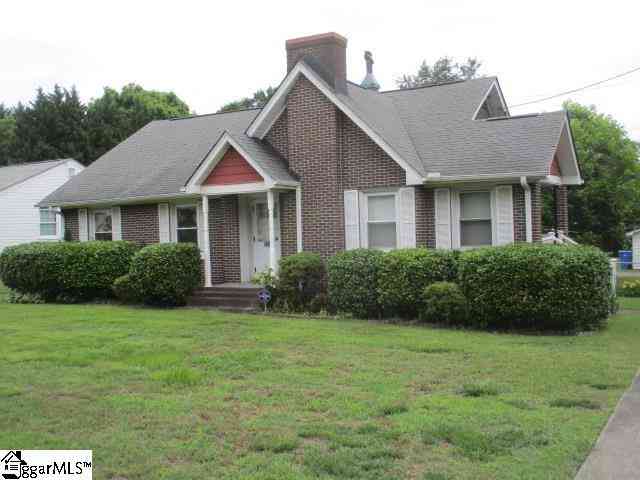 Homes For Sale - 210 Donnan<br/> Greenville, SC 29687