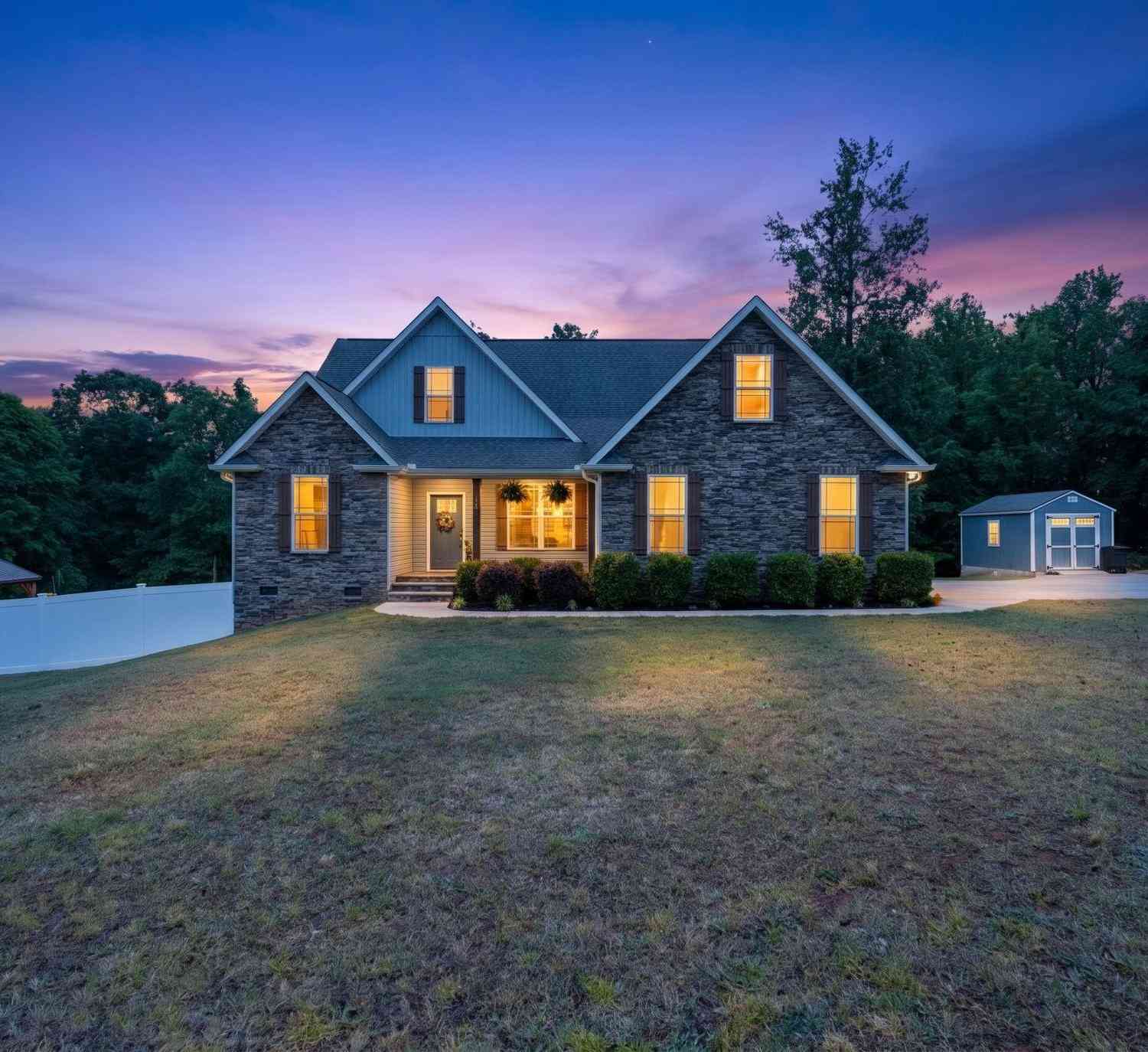 Homes For Sale - 1050 Old Dacusville<br/> Easley, SC 29640