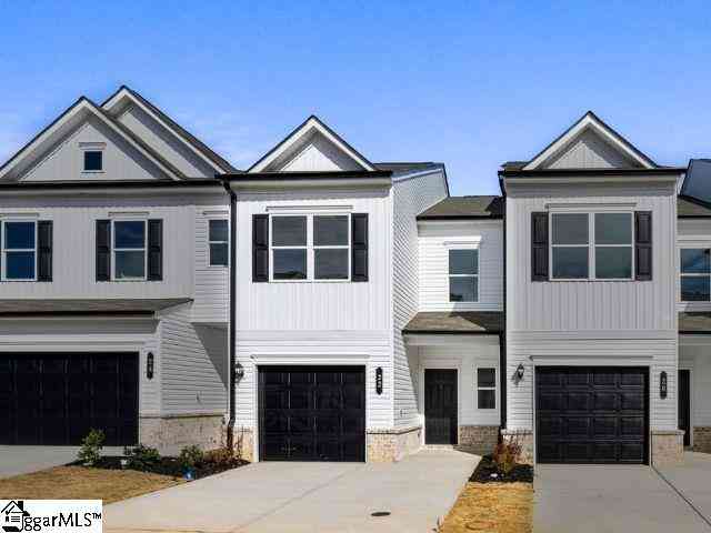 Townhouse For Sale - 22 Lone Cypress<br/> Travelers Rest, SC 29690