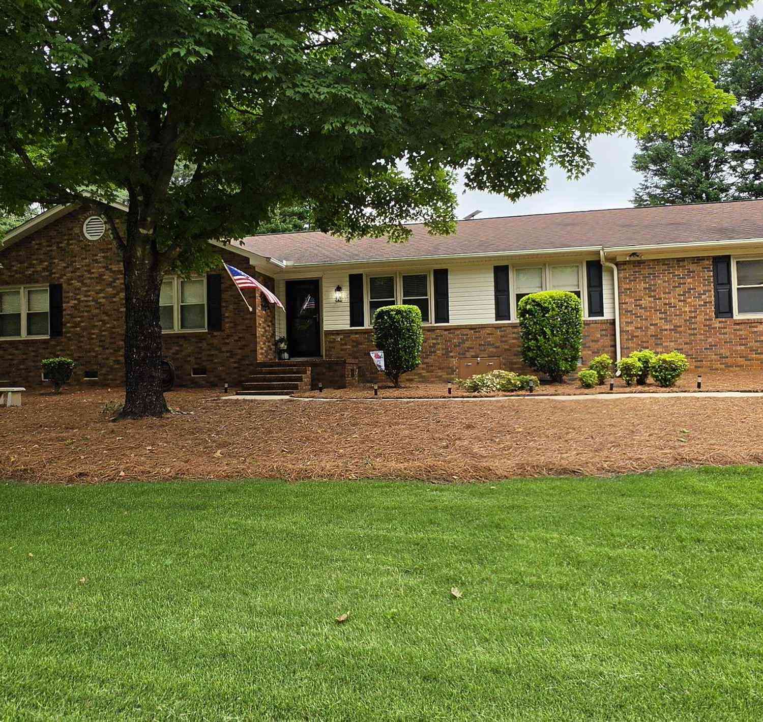 Homes For Sale - 116 Sun Valley<br/> Boiling Springs, SC 28316
