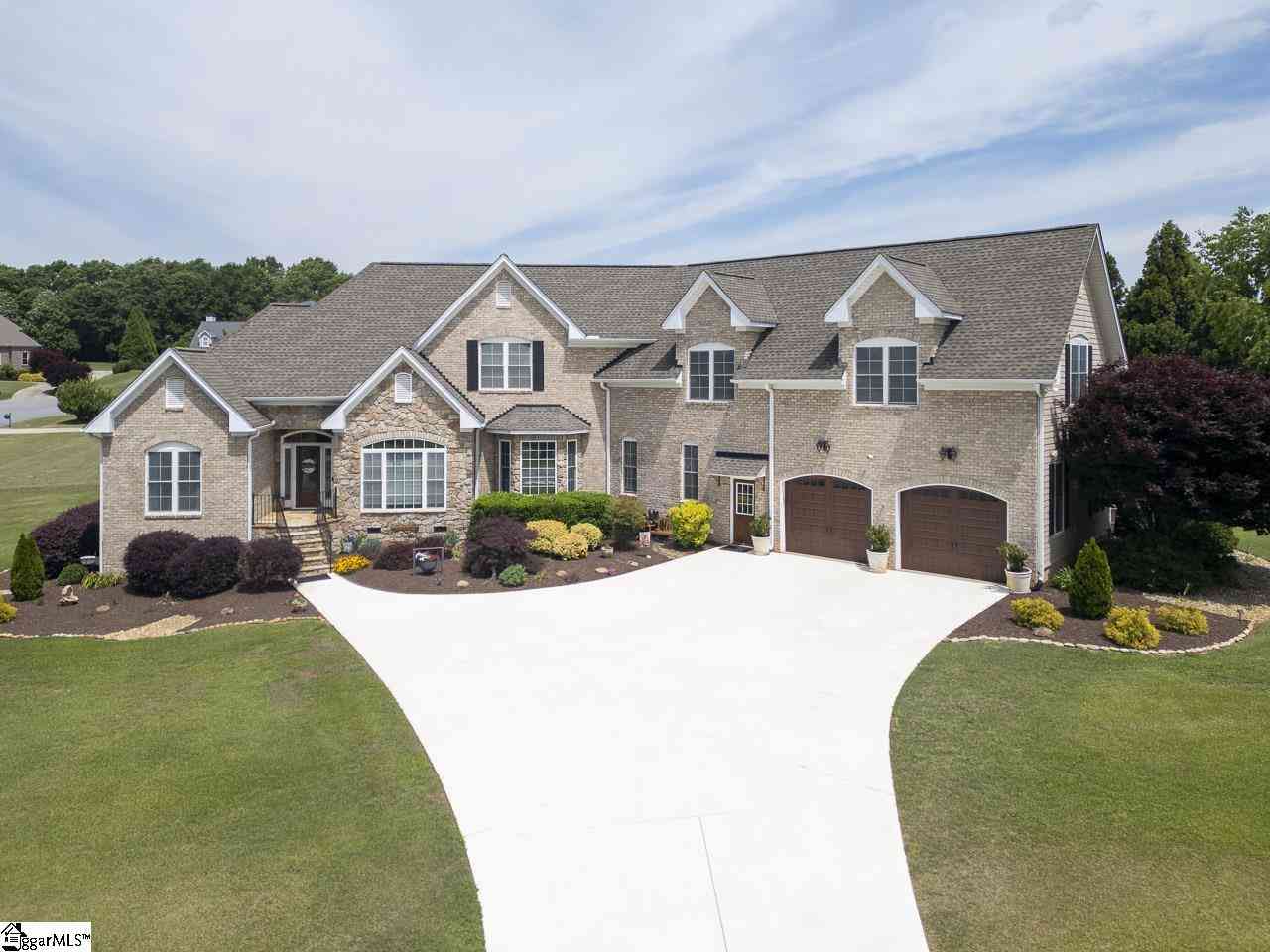 Homes For Sale - 38 Shore Vista<br/> Greer, SC 29651