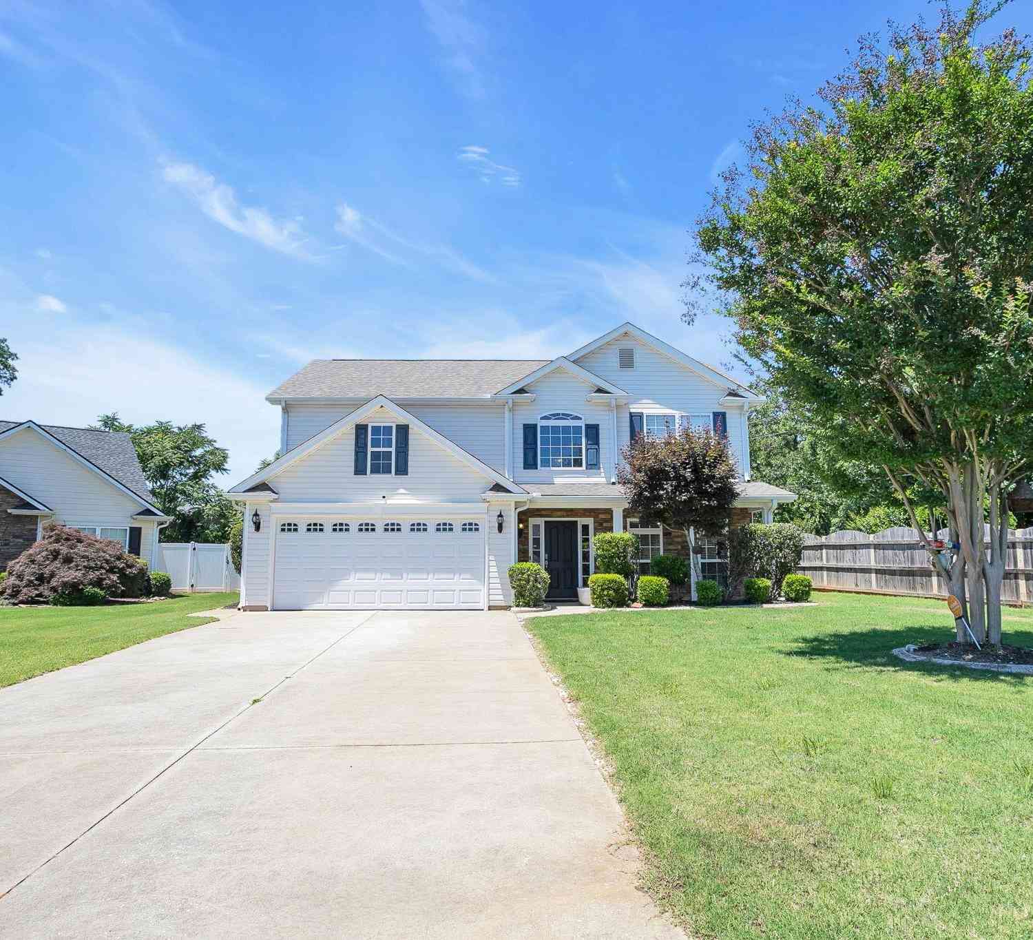 Homes For Sale - 137 Saxon Falls<br/> Greenville, SC 29607