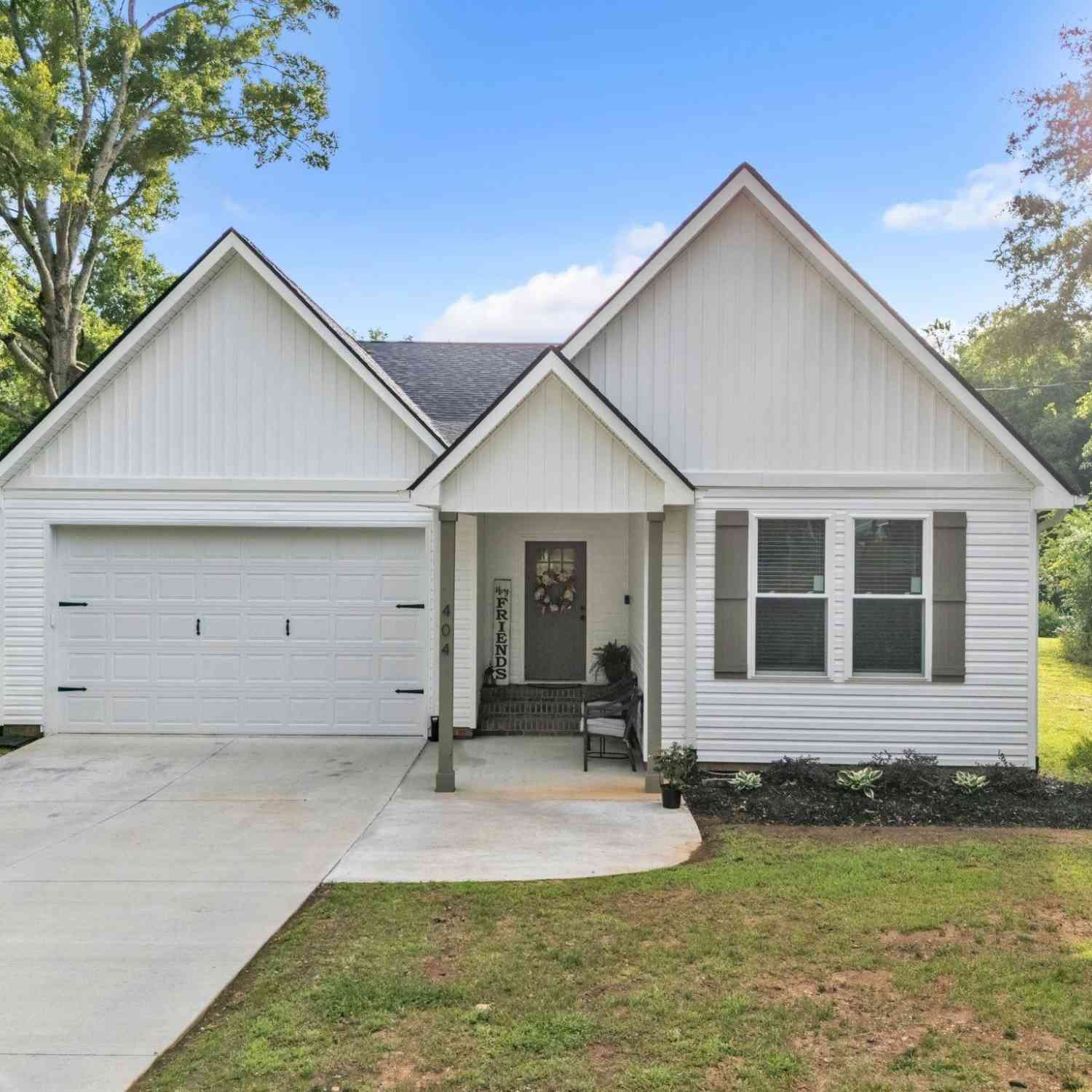 Homes For Sale - 404 Burrell<br/> Pendleton, SC 29670