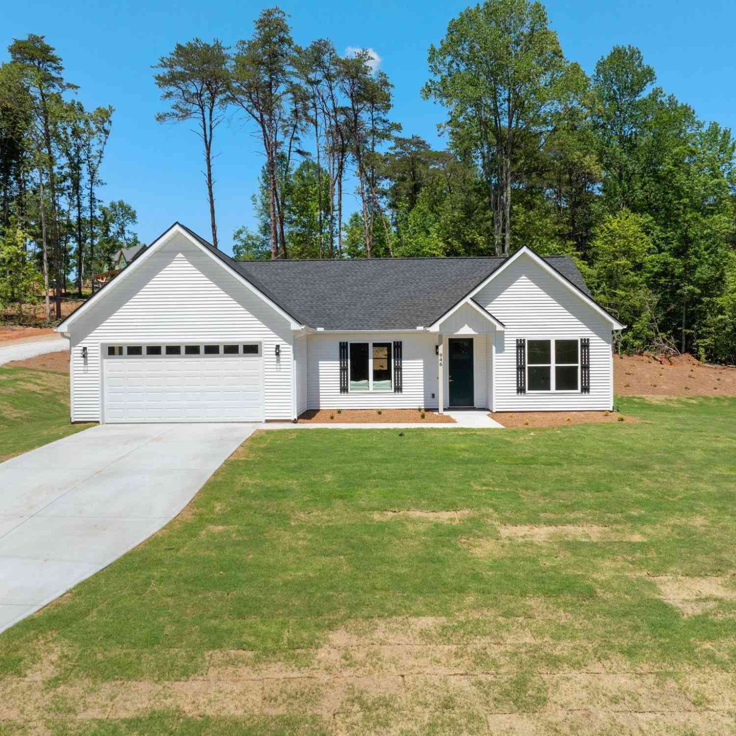 Homes For Sale - 946 Tubbs Mountain<br/> Travelers Rest, SC 29690