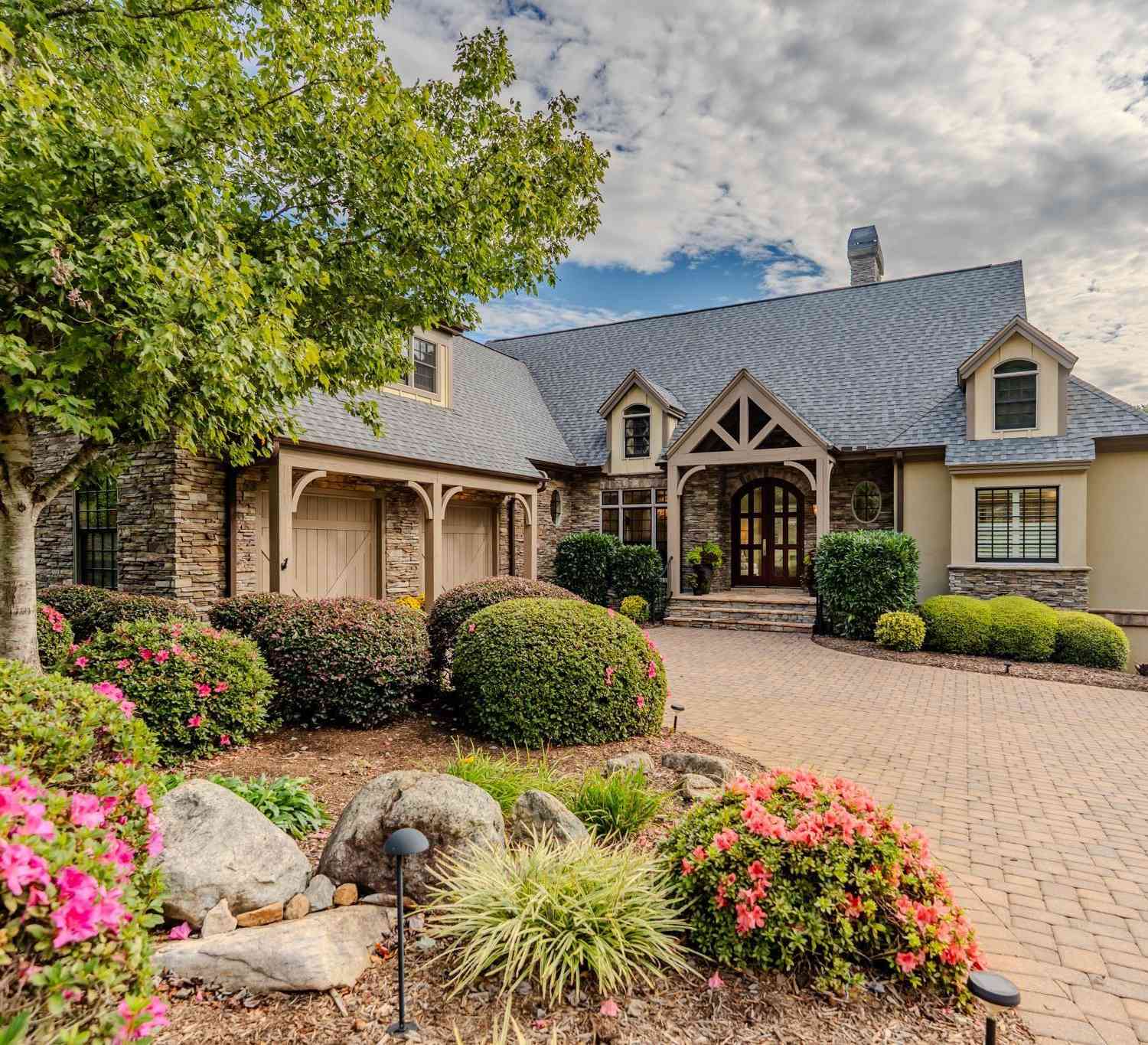 Homes For Sale - 309 Split Creek<br/> Travelers Rest, SC 29690