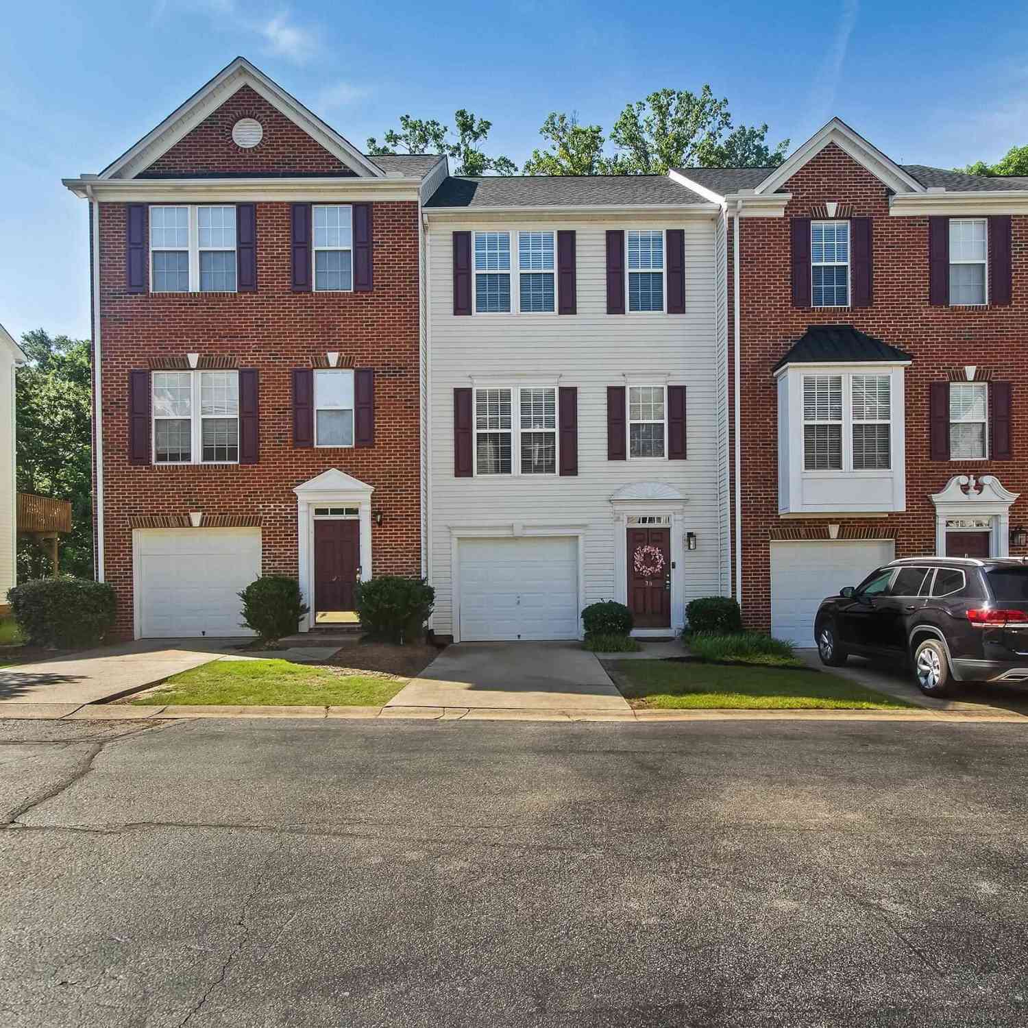 Townhouse For Sale - 39 Heritage Oak<br/> Simpsonville, SC 29681