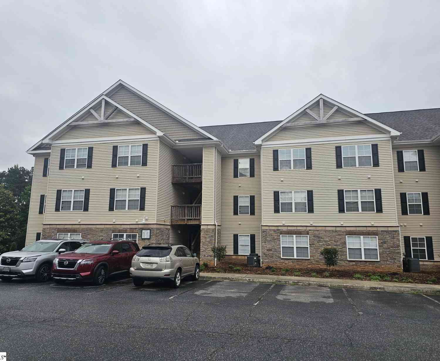 Condo For Sale - 402 Lookover<br/> Anderson, SC 29621