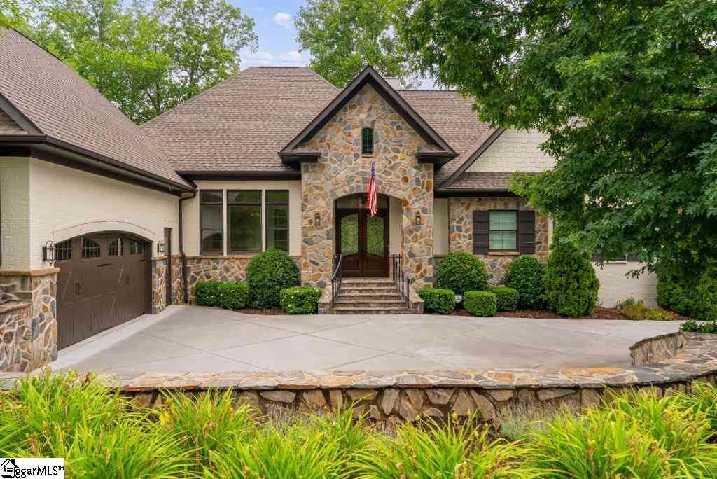 Homes For Sale - 205 Siena<br/> Greenville, SC 29609
