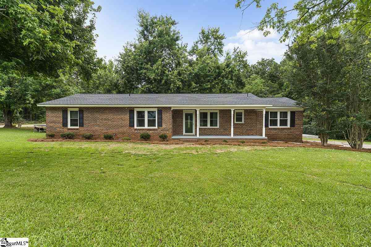 Homes For Sale - 3258 W 72<br/> Clinton, SC 29325