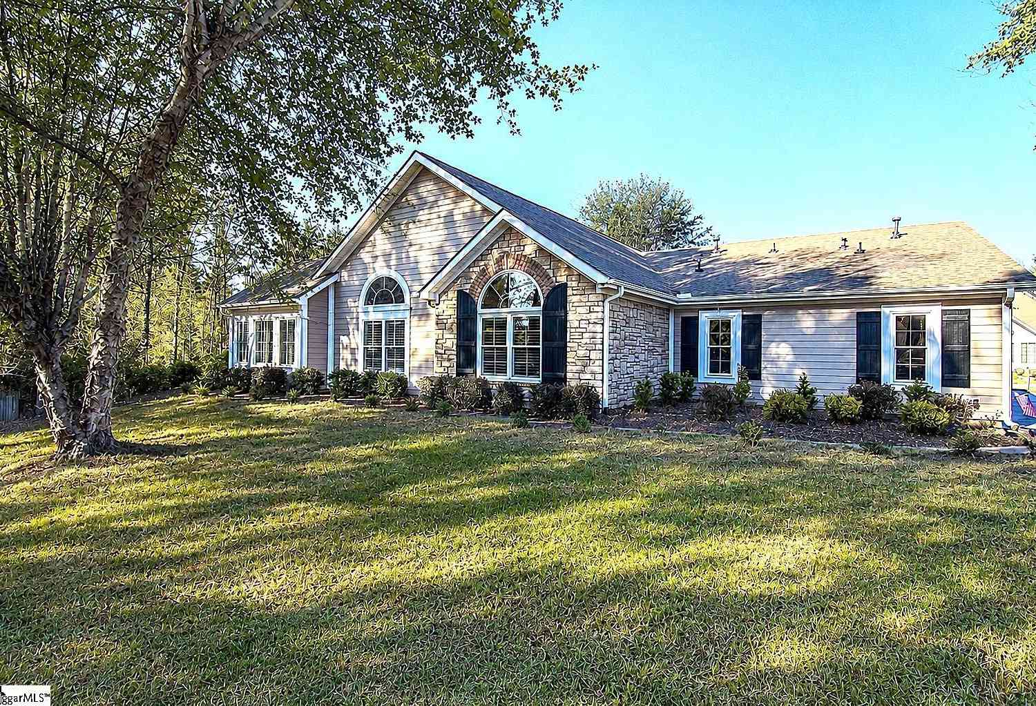 Condo For Sale - 158 Grinders<br/> Greer, SC 29650