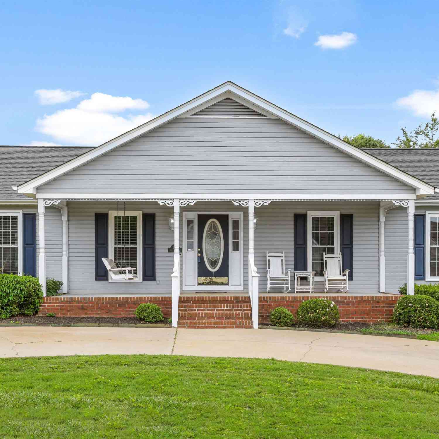 Homes For Sale - 114 Fairview<br/> Greer, SC 29651