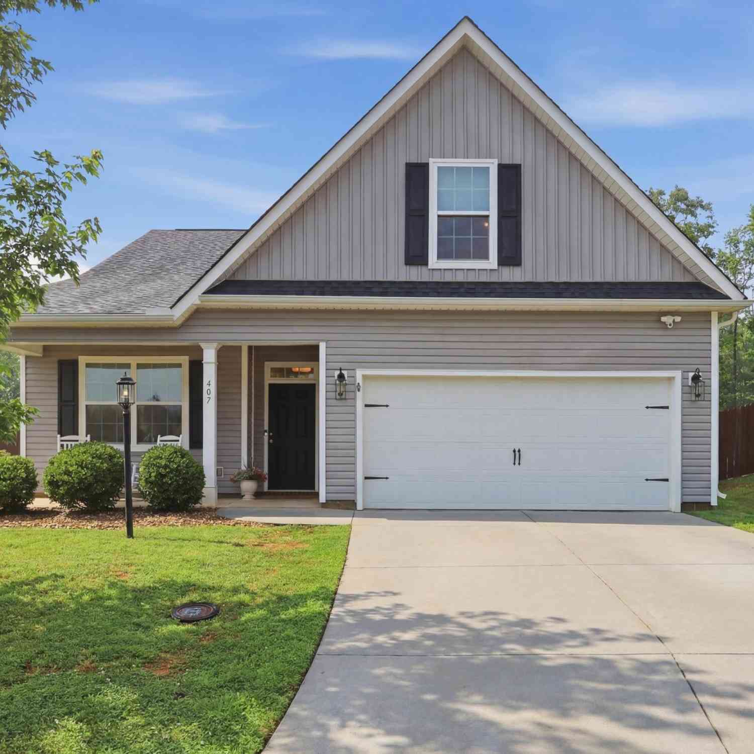 Homes For Sale - 407 Sage Glen<br/> Piedmont, SC 29673