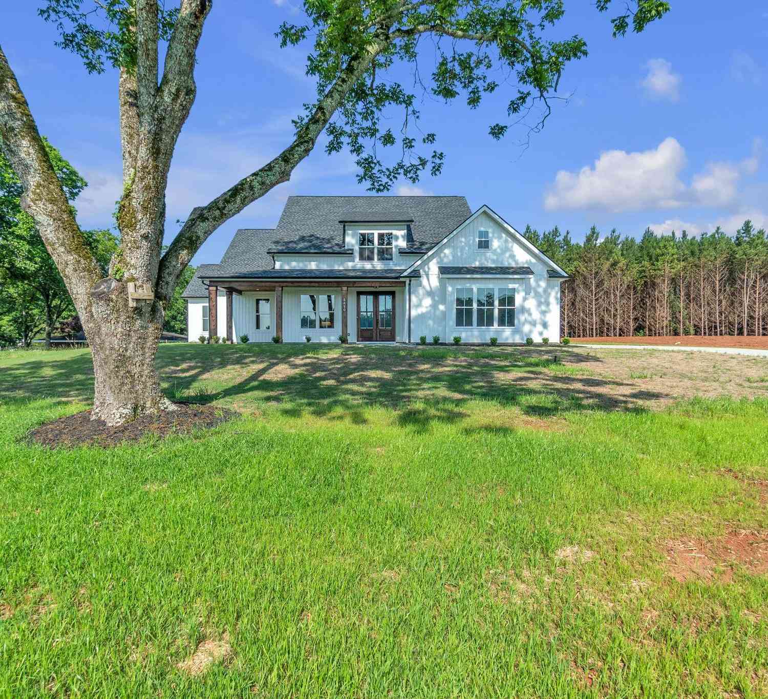 Homes For Sale - 1410 Simpson<br/> Pendleton, SC 29670