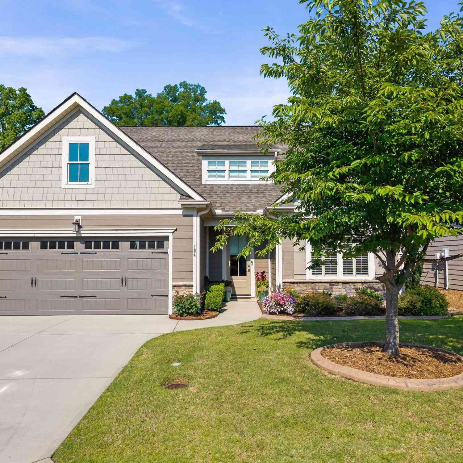 Homes For Sale - 104 Sunlit<br/> Simpsonville, SC 29680
