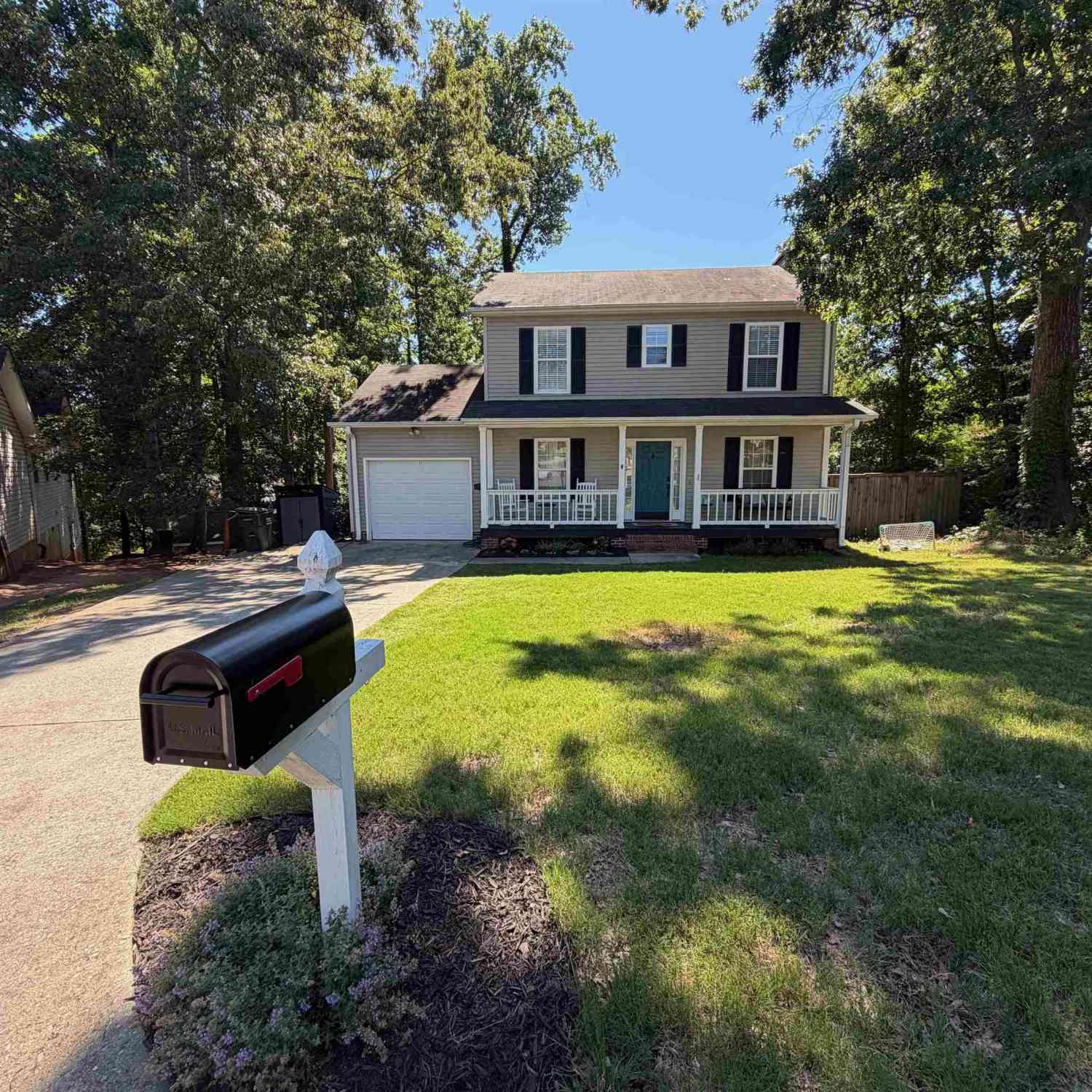 Homes For Sale - 208 Charmar<br/> Taylors, SC 29687