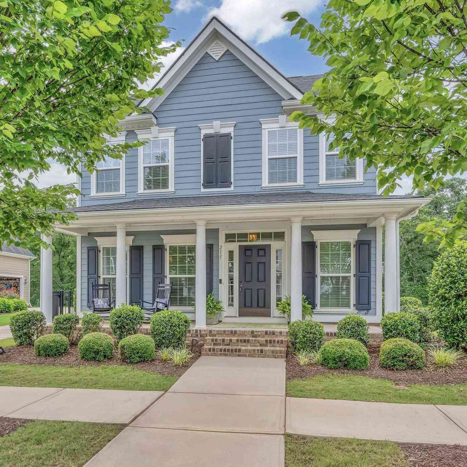 Homes For Sale - 215 Algonquin<br/> Greenville, SC 29607