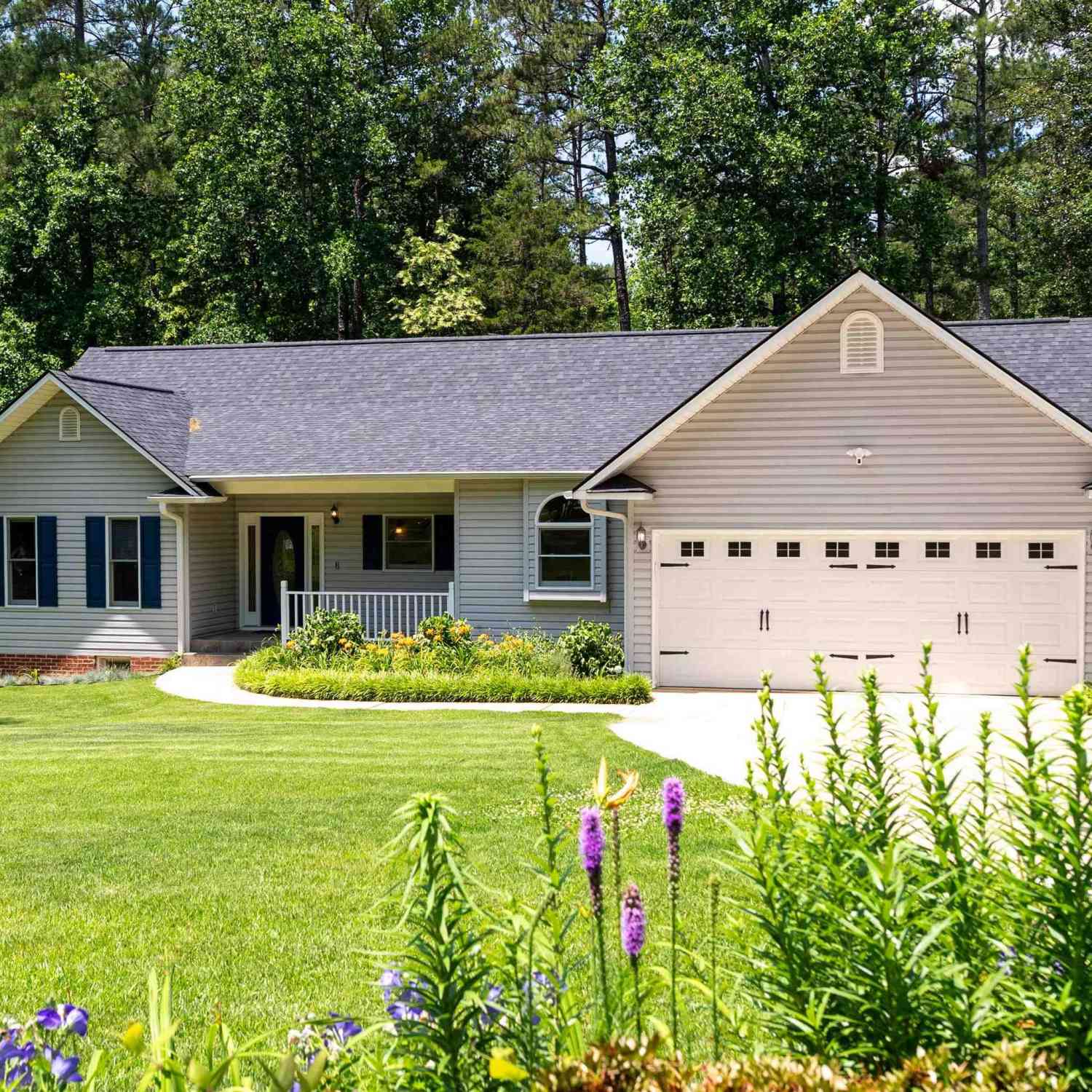 Homes For Sale - 113 Cane Creek Harbor<br/> Seneca, SC 29672