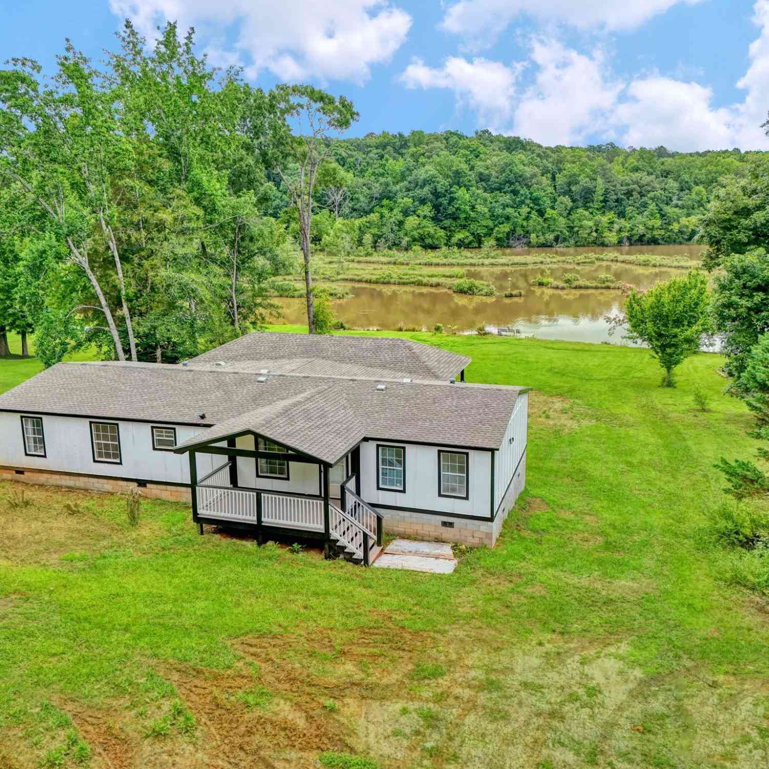 Mobile Home For Sale - 110 Stroup<br/> Laurens County, Waterloo, SC 29384