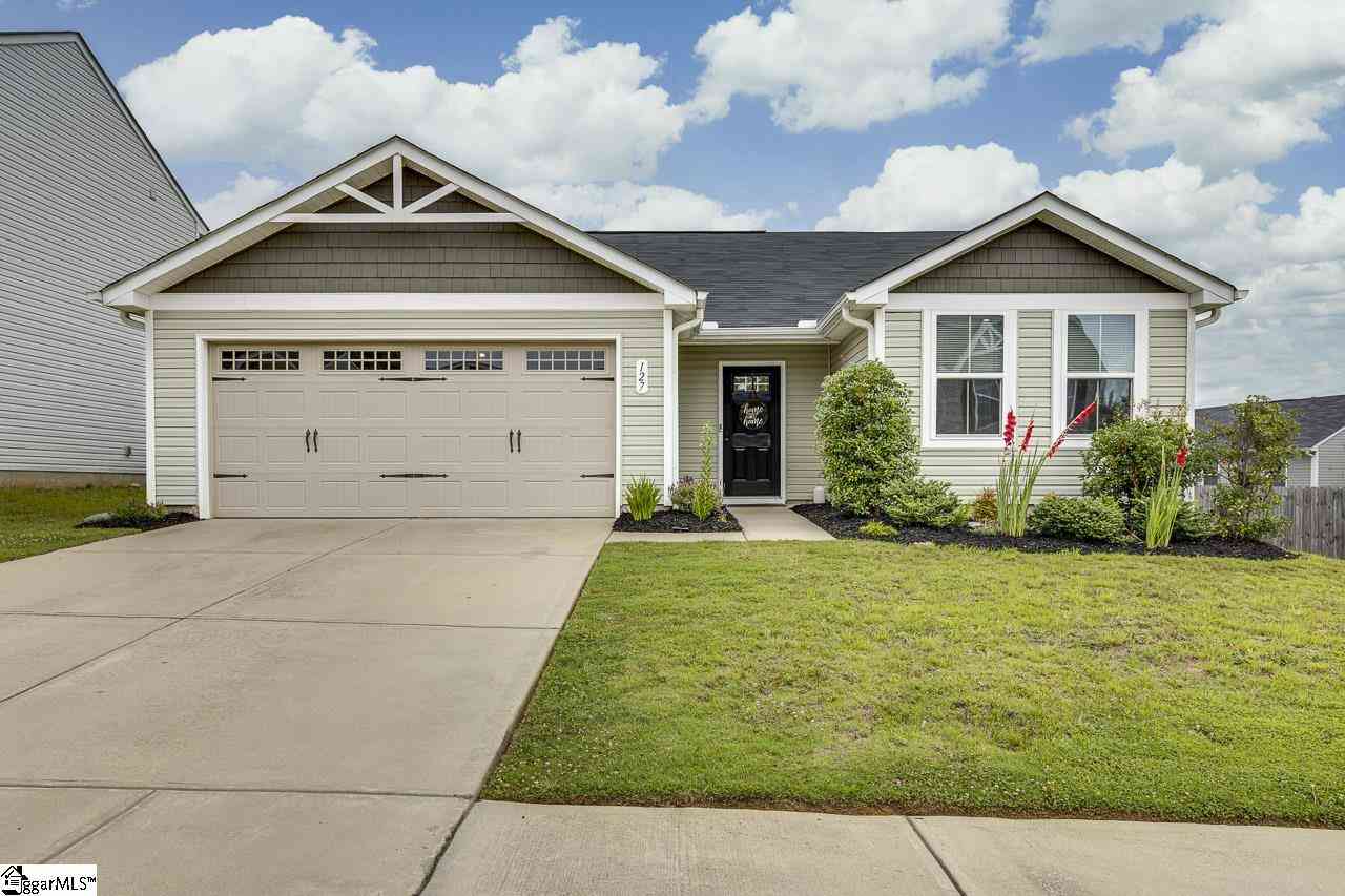 Homes For Sale - 127 Ralston<br/> Greer, SC 29651