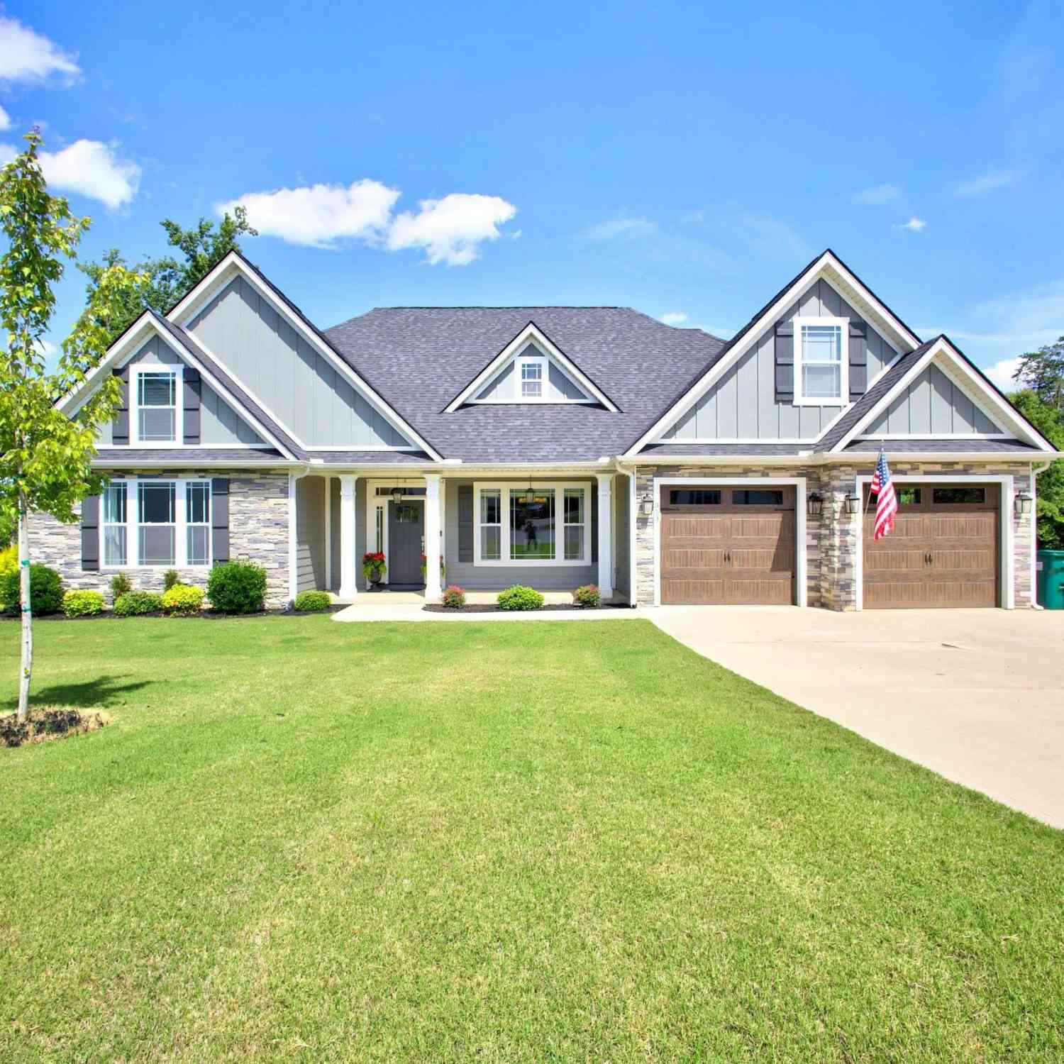 Homes For Sale - 313 Blue Rock<br/> Travelers Rest, SC 29690