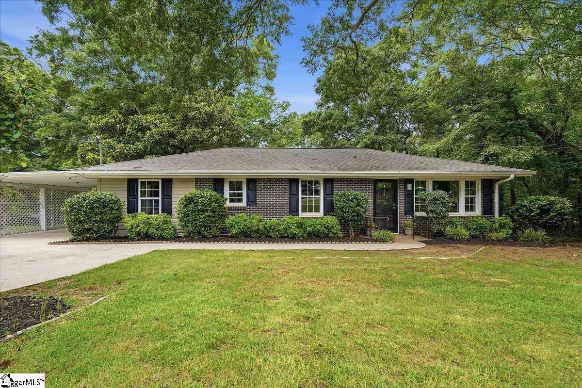 Homes For Sale - 14 Pine<br/> Anderson County, Williamston, SC 29697