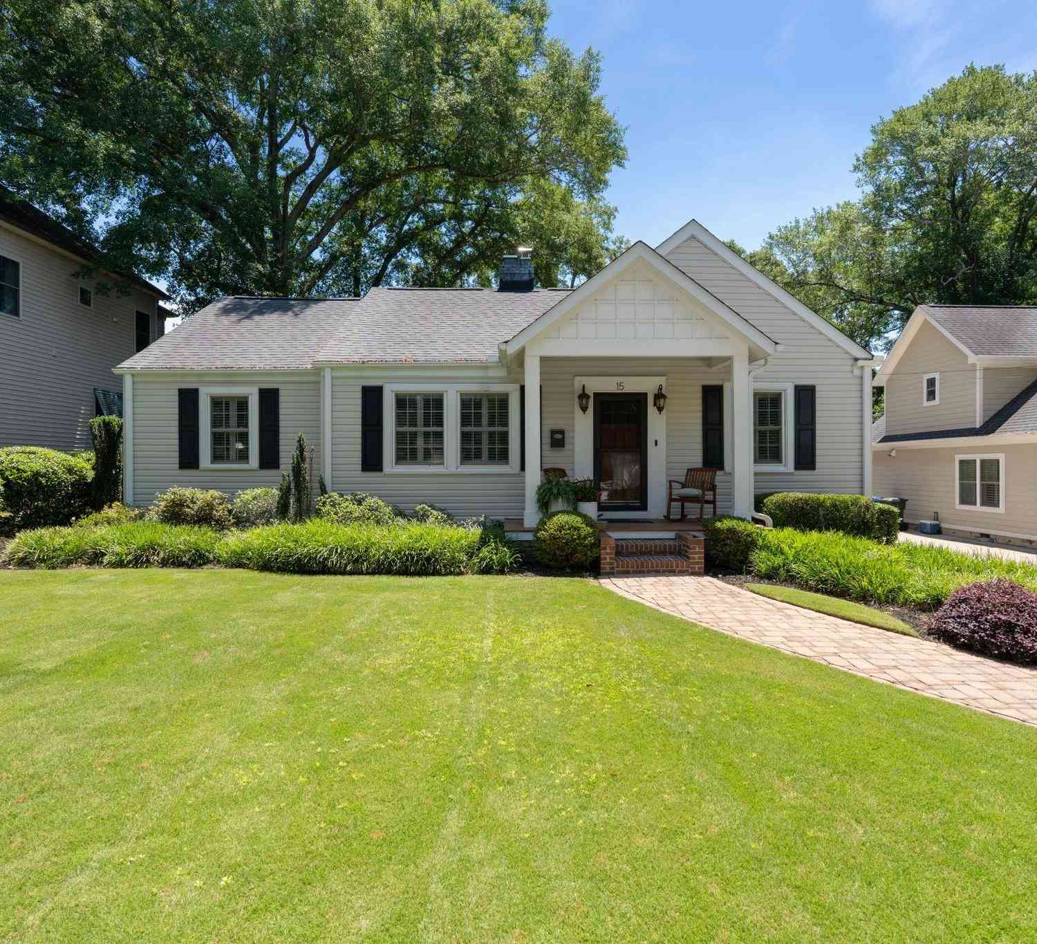 Homes For Sale - 15 Phillips<br/> Greenville, SC 29605