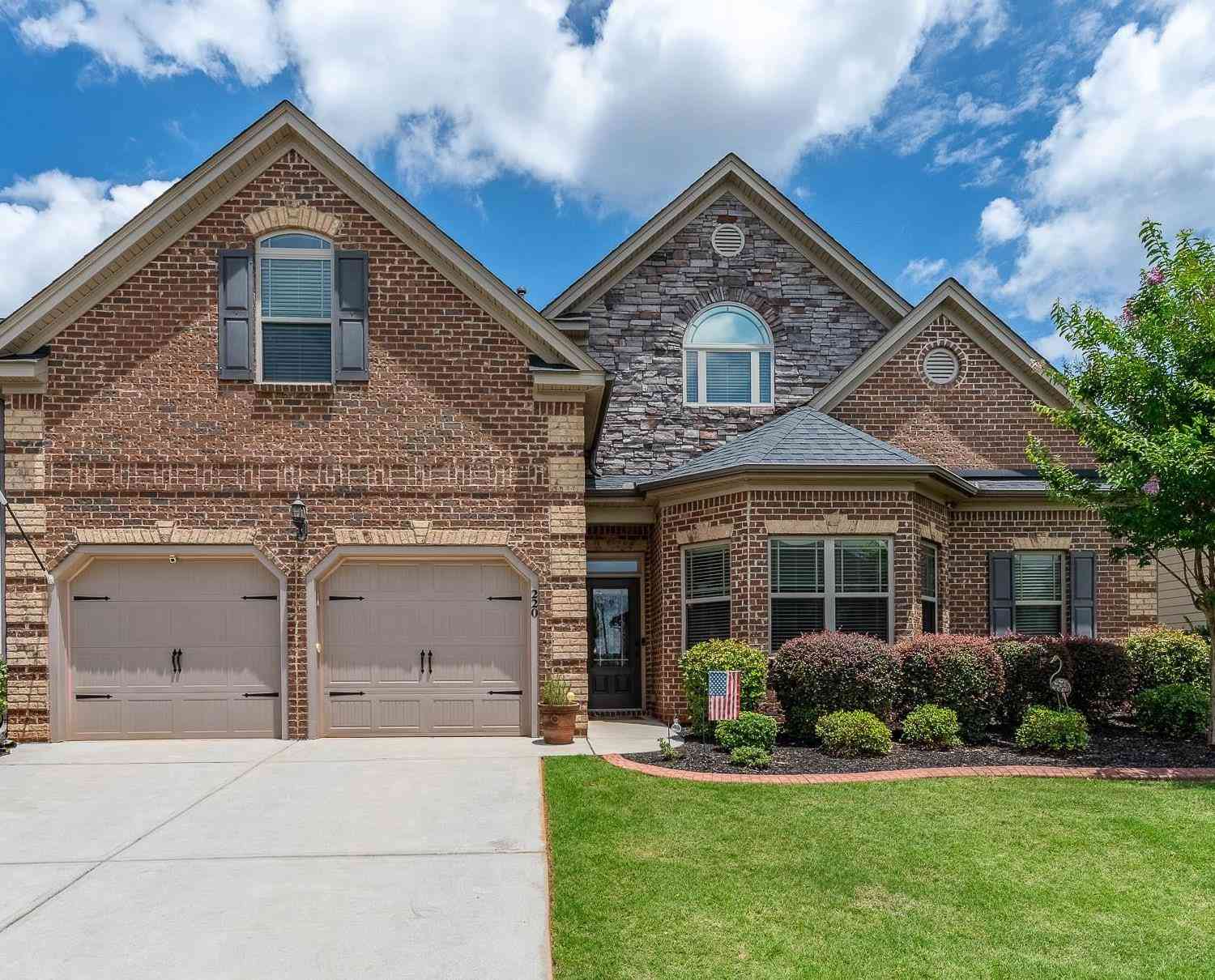 Homes For Sale - 220 Sunnybrook<br/> Greenville County, Greer, SC 29650