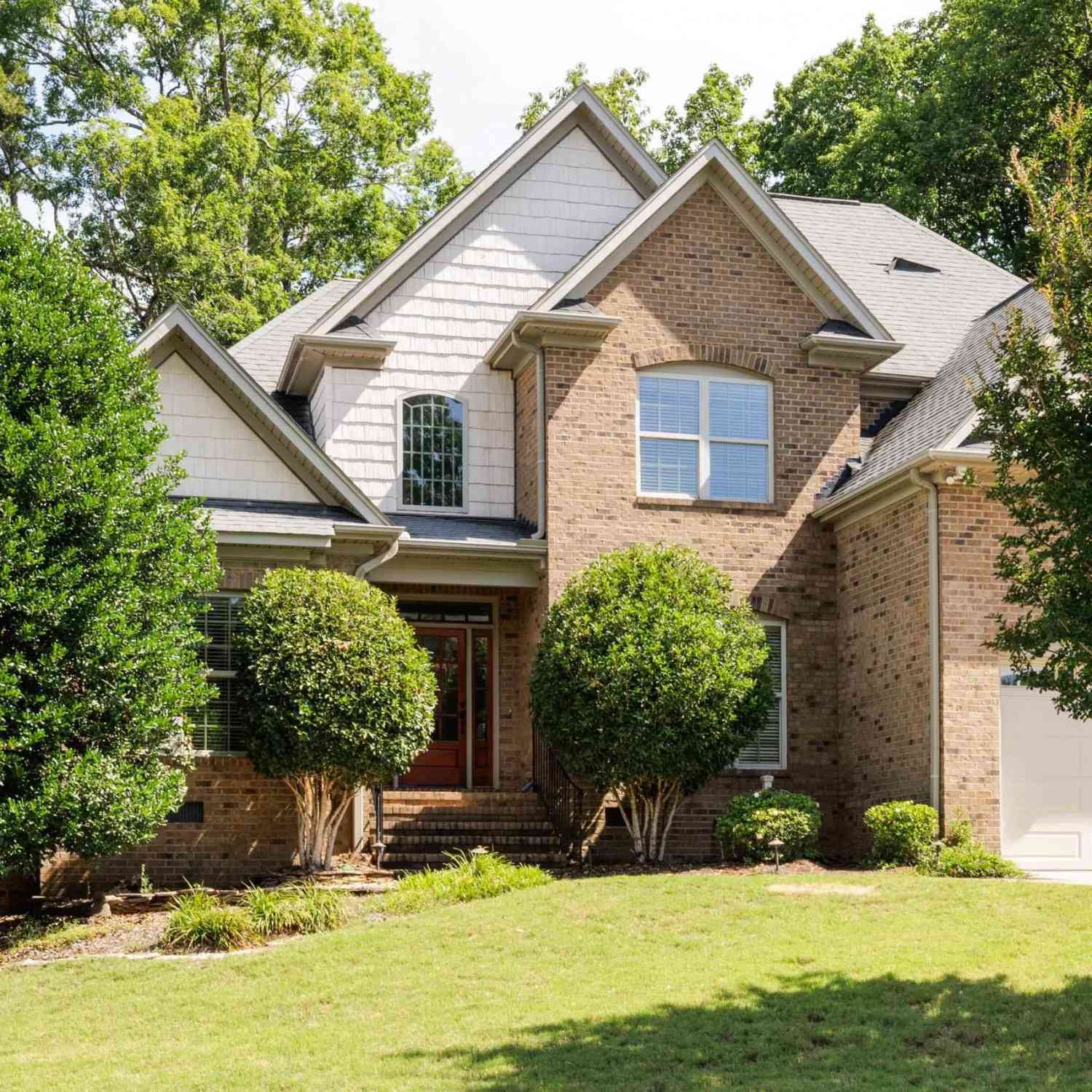 Homes For Sale - 100 Carolina Oaks<br/> Greenville County, Fountain Inn, SC 29644
