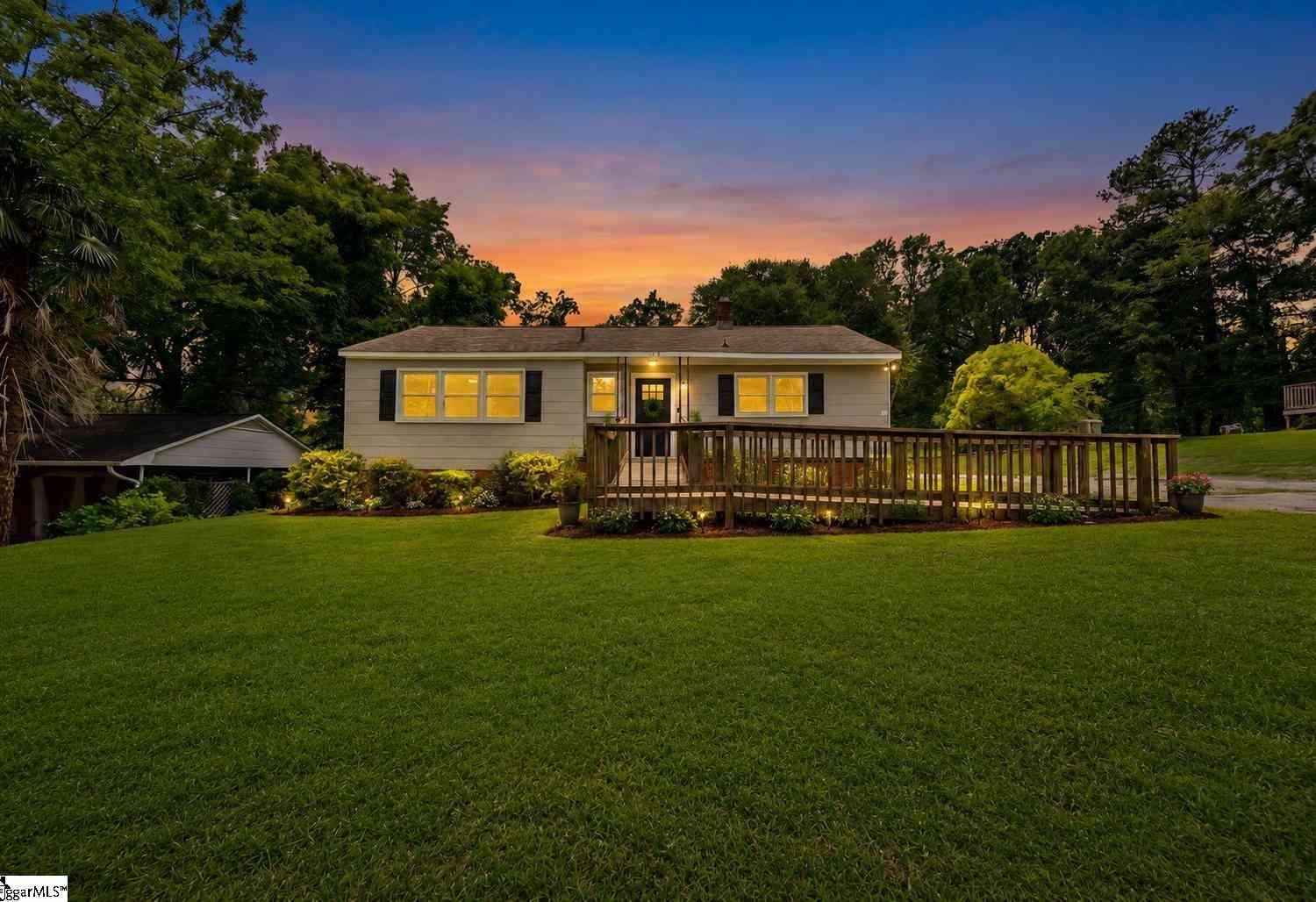 Homes For Sale - 107 Whitener<br/> Spartanburg, SC 29306