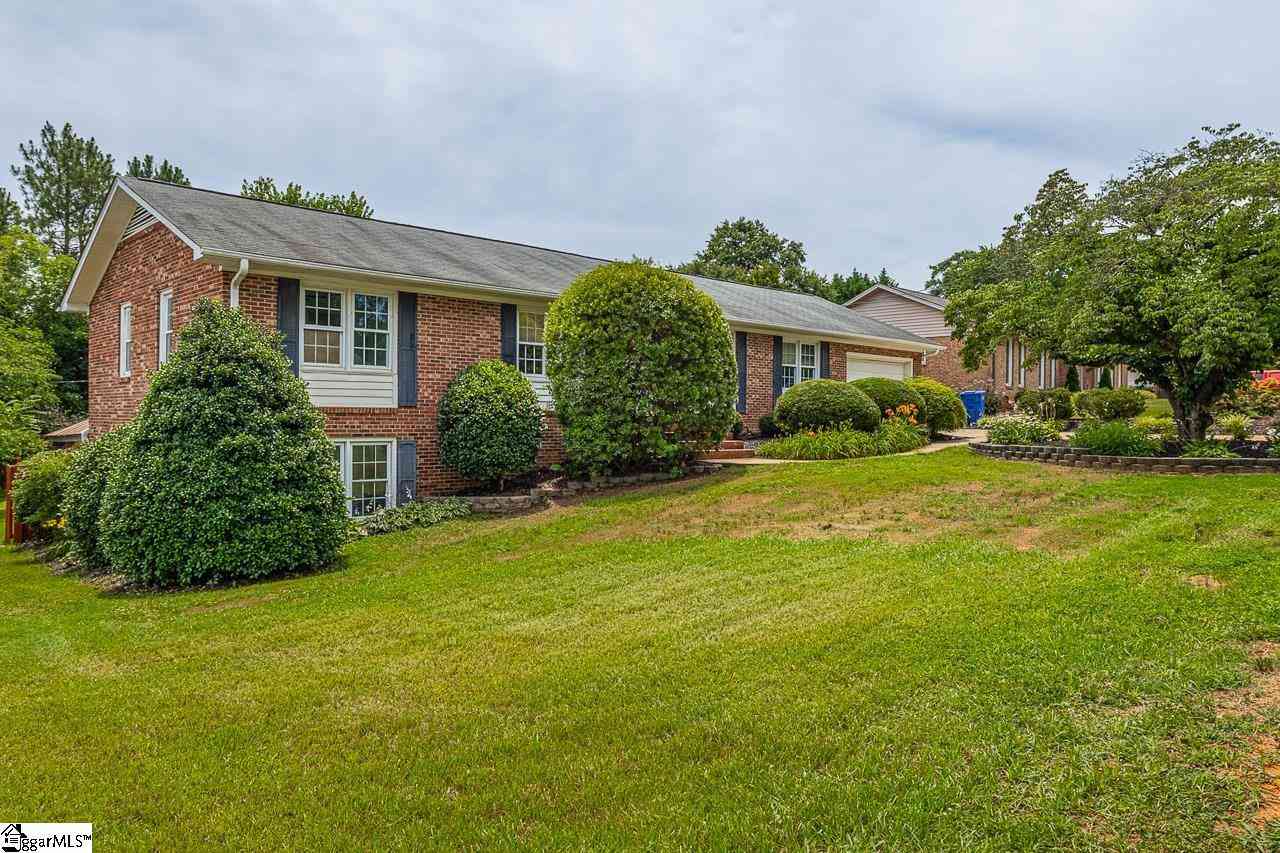 Homes For Sale - 304 Del Norte<br/> Greenville County, Greenville, SC 29615