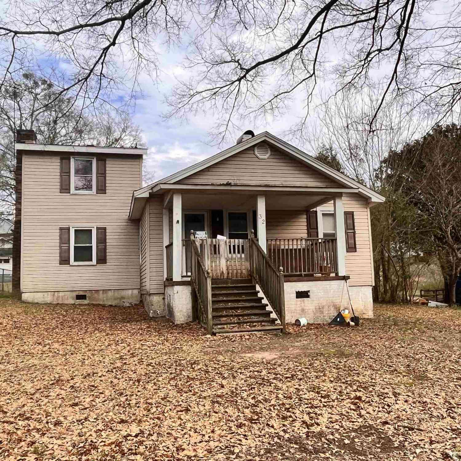 Homes For Sale - 32 School<br/> Enoree, SC 29335