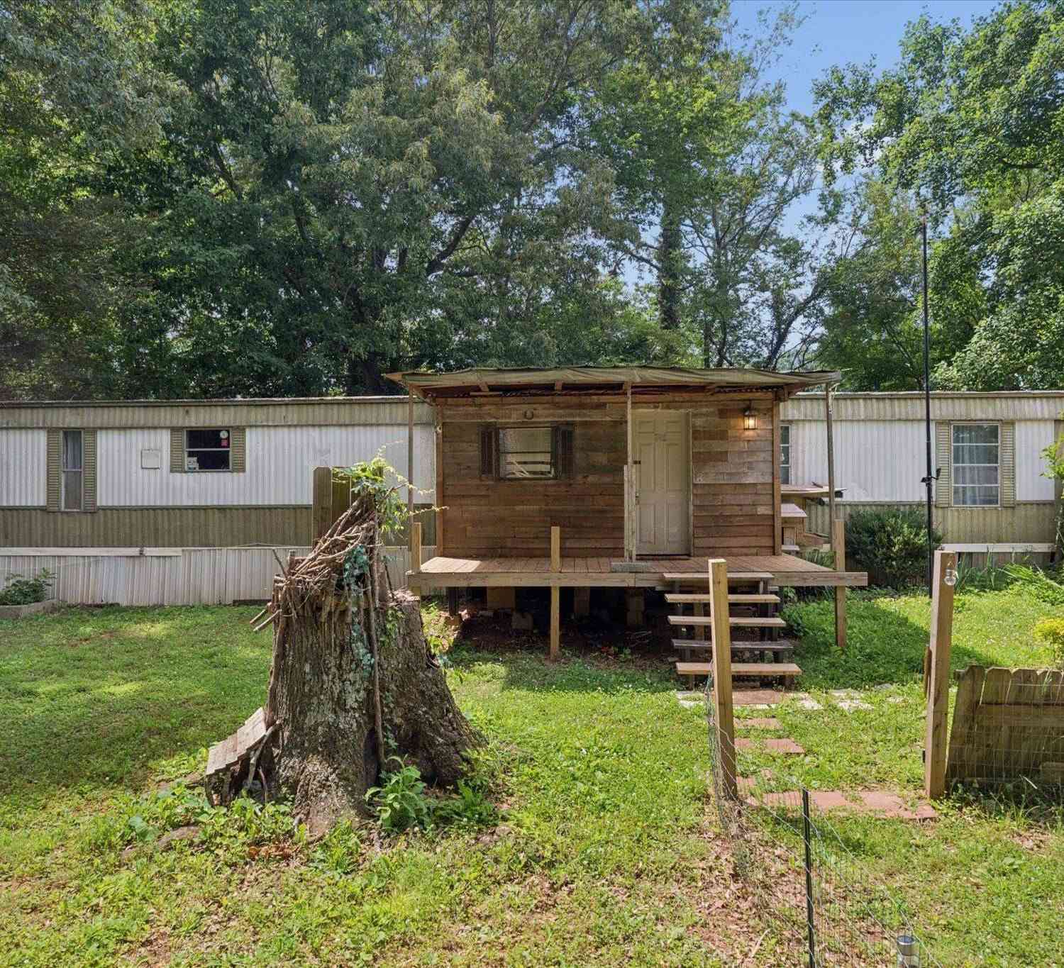 Mobile Home For Sale - 348 Shenandoah<br/> Easley, SC 29642