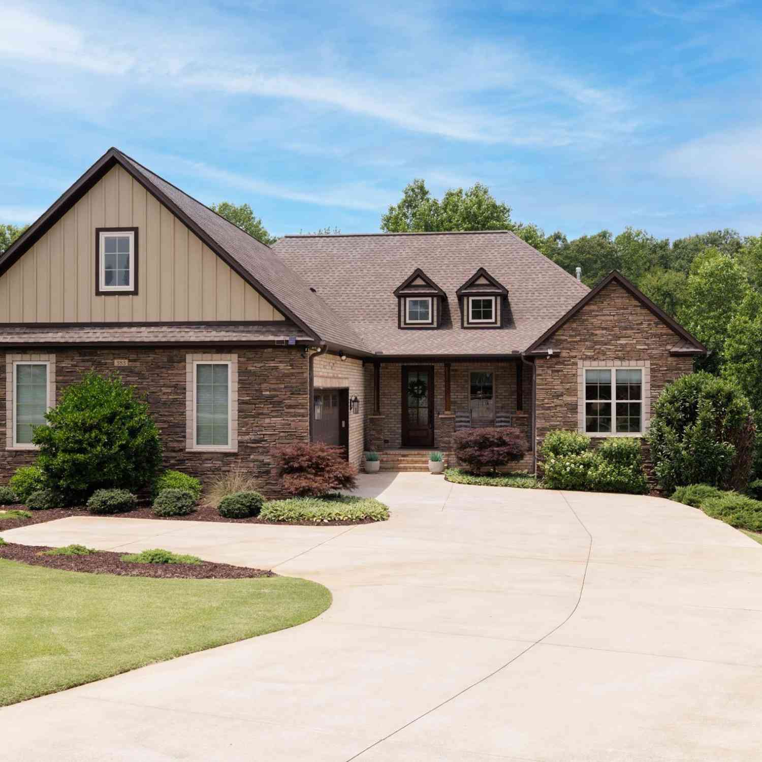 Homes For Sale - 383 Island Green<br/> Inman, SC 29349