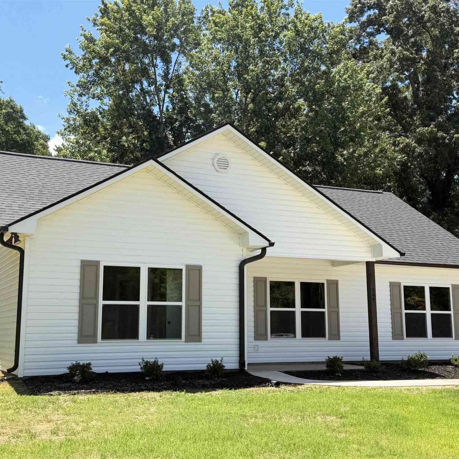 Homes For Sale - 147 Stevenson<br/> Belton, SC 29627