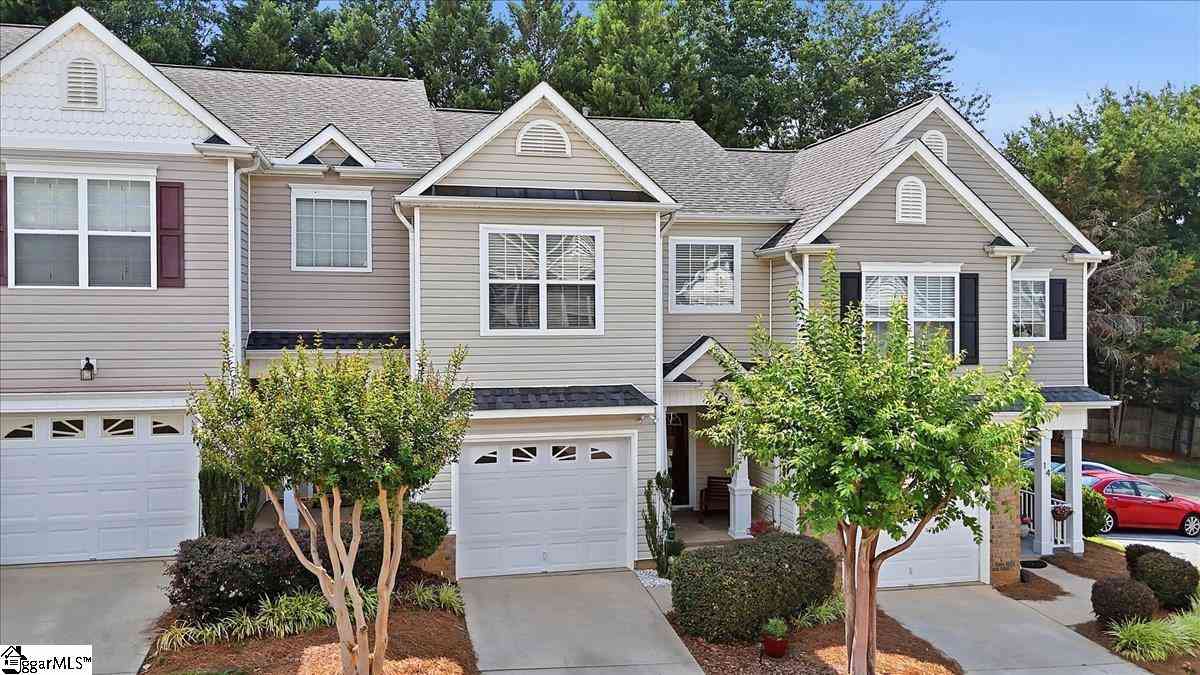 Townhouse For Sale - 16 Rock Side<br/> Greenville, SC 29615