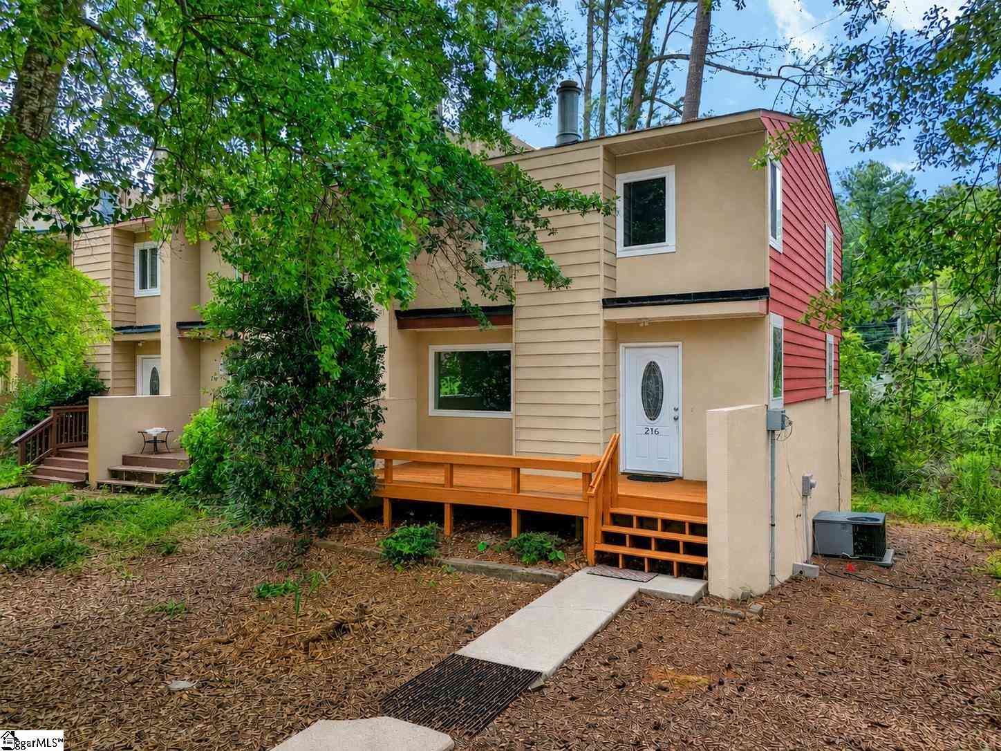 Townhouse For Sale - 216 Charleston<br/> Pickens County, Clemson, SC 29631