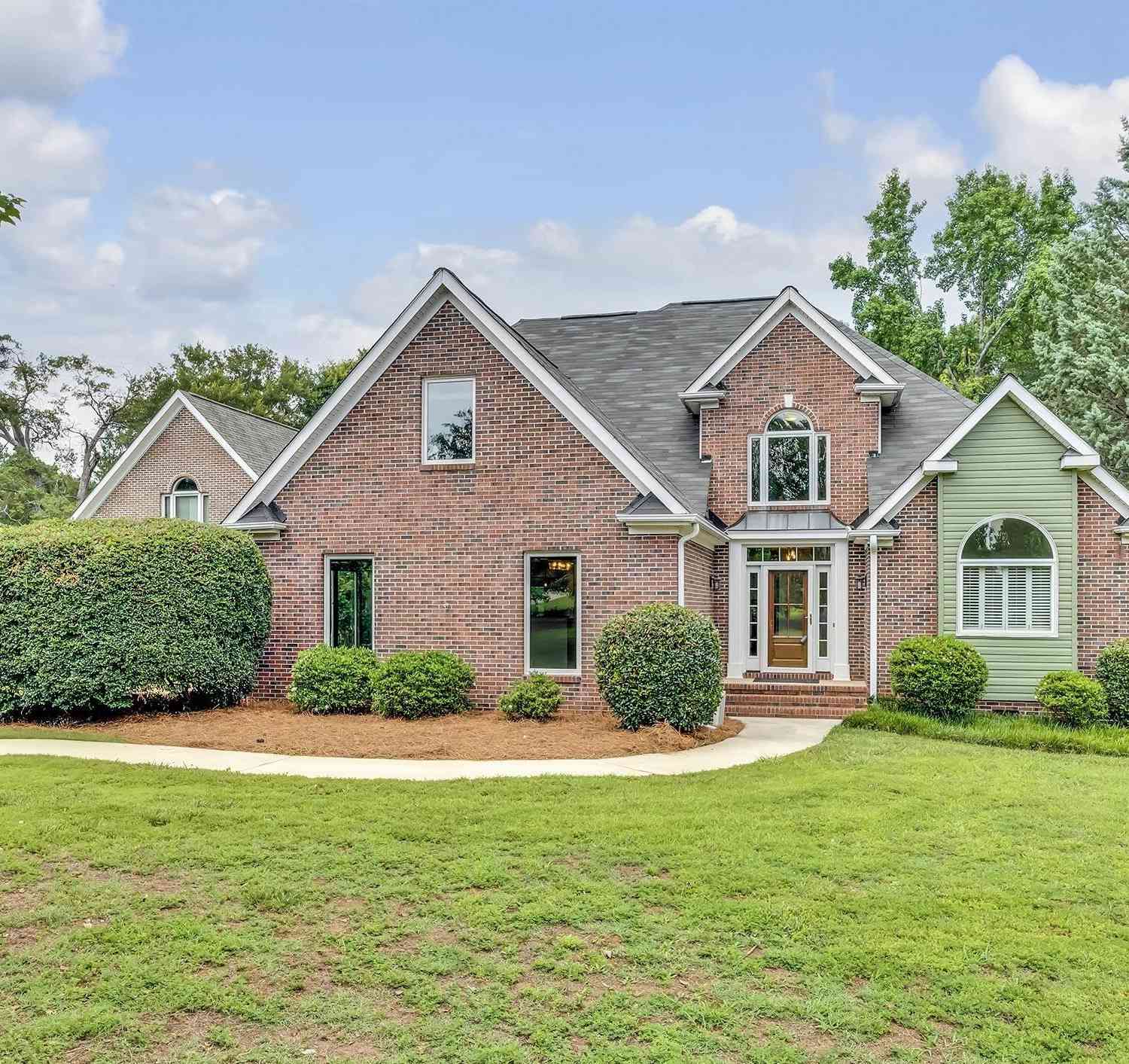 Homes For Sale - 100 Bennetts Crossing<br/> Greenville County, Greer, SC 29651
