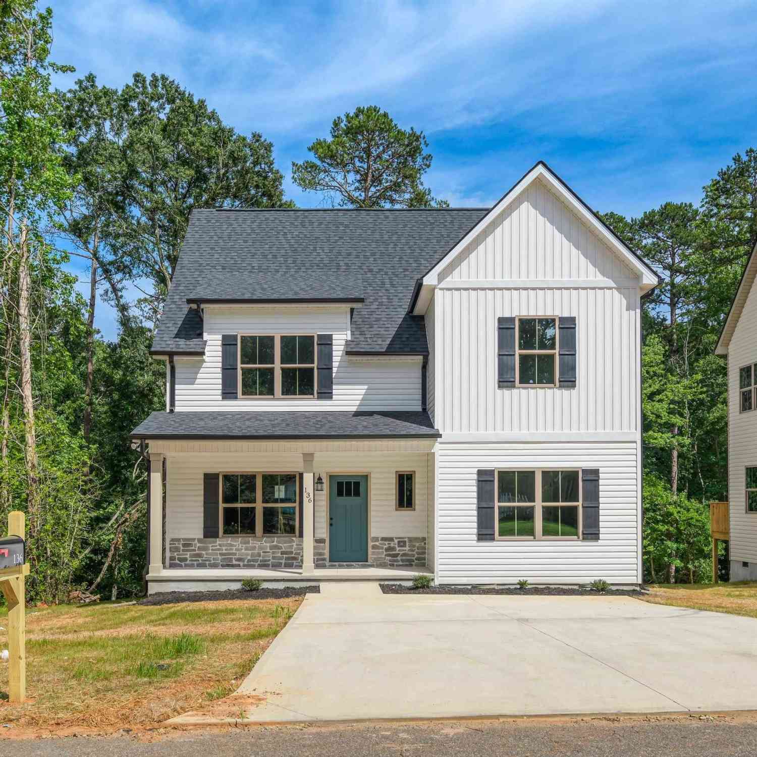 Homes For Sale - 136 S Church<br/> Duncan, SC 29334