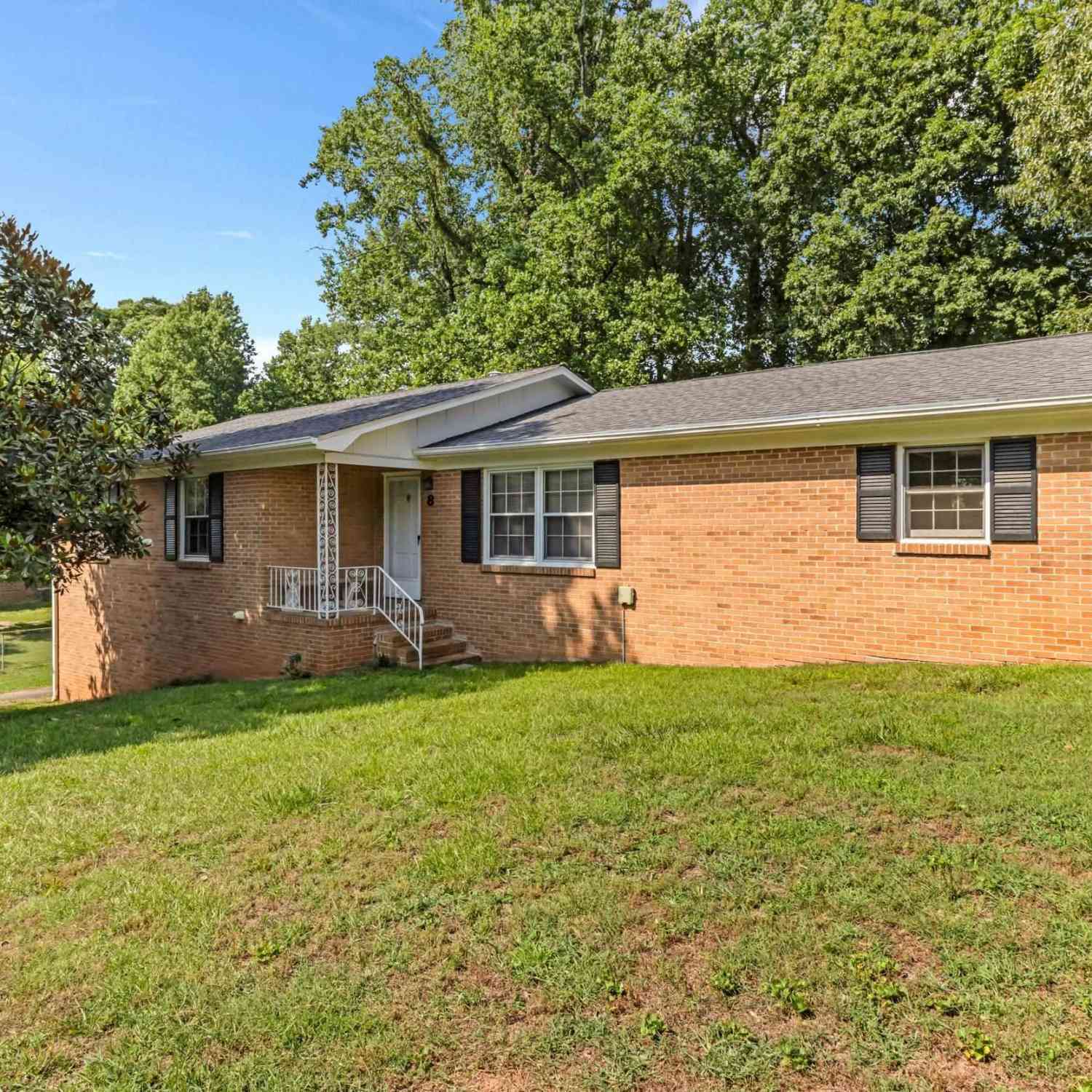 Homes For Sale - 8 Dickens<br/> Taylors, SC 29687