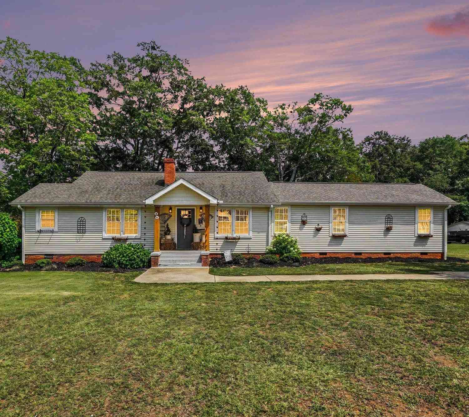 Homes For Sale - 44 Wofford<br/> Taylors, SC 29687
