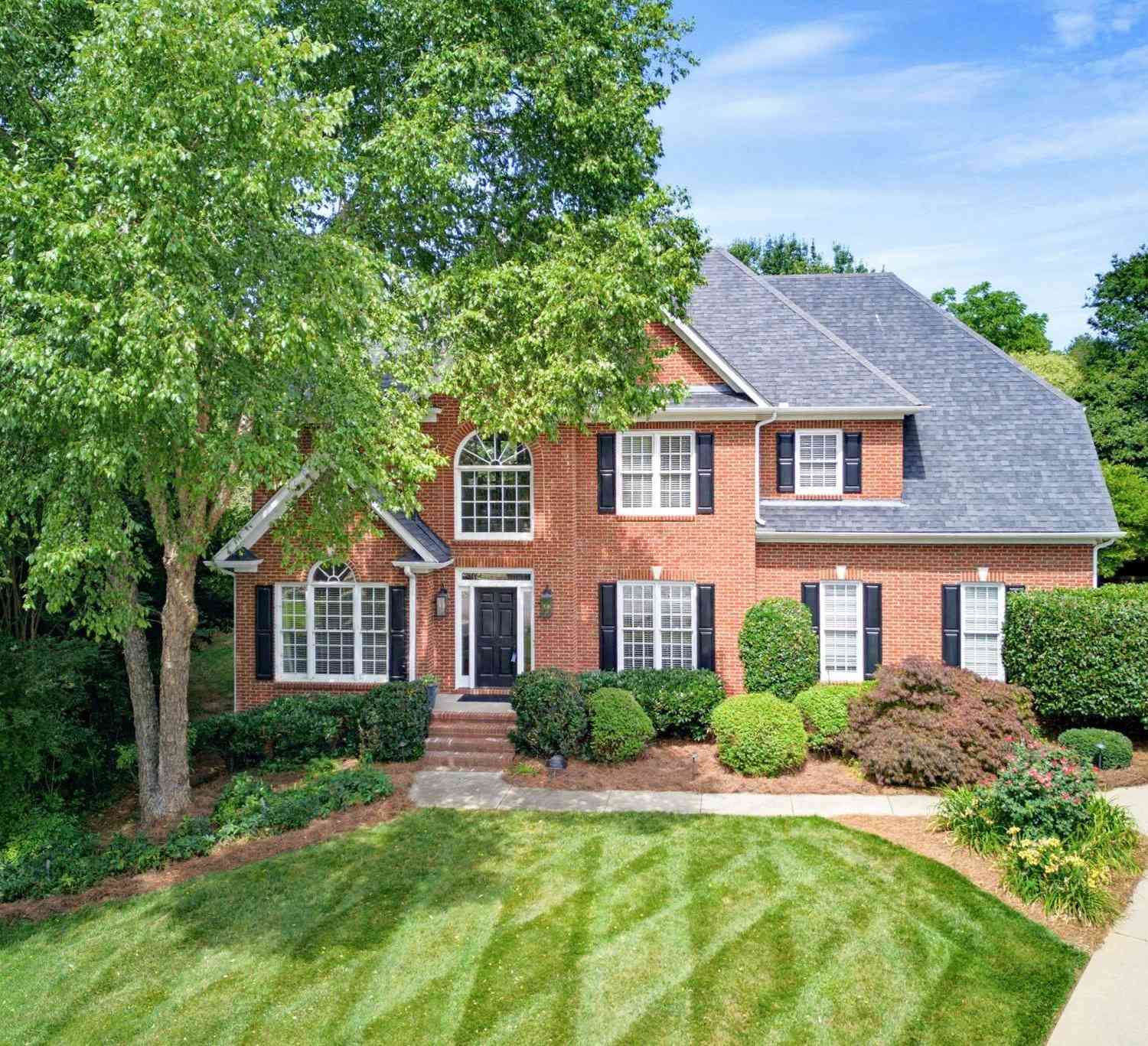 Homes For Sale - 301 Rosebud<br/> Greenville County, Greer, SC 29650