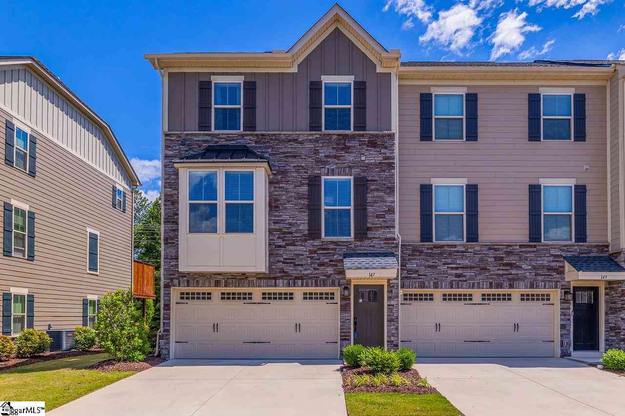 Townhouse For Sale - 147 Eagle Wood<br/> Greenville, SC 29607