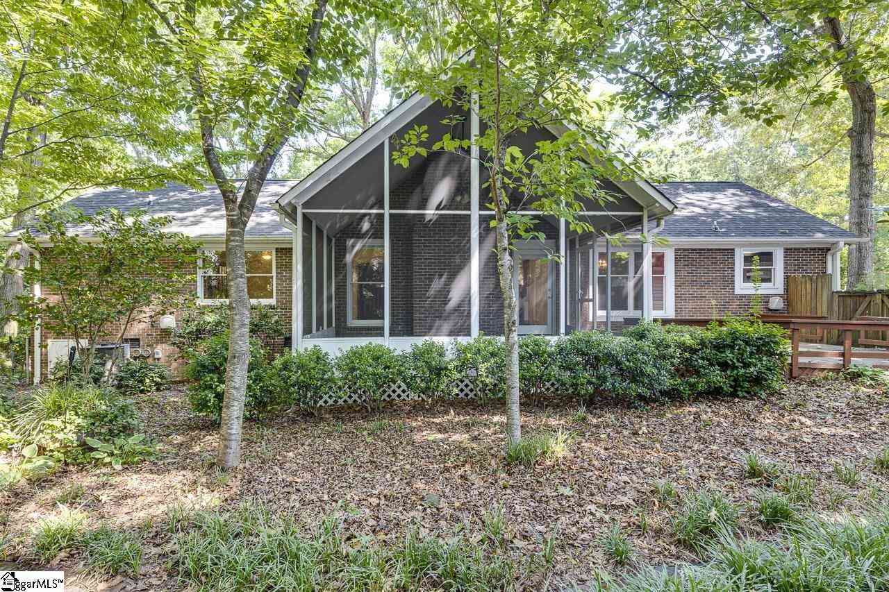 Homes For Sale - 100 Fox Hollow<br/> Greenville County, Simpsonville, SC 29680
