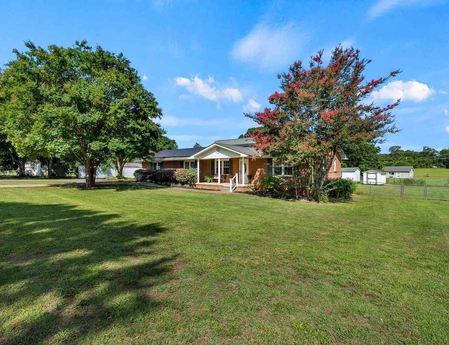 Homes For Sale - 105 Lee<br/> Anderson County, Williamston, SC 29697