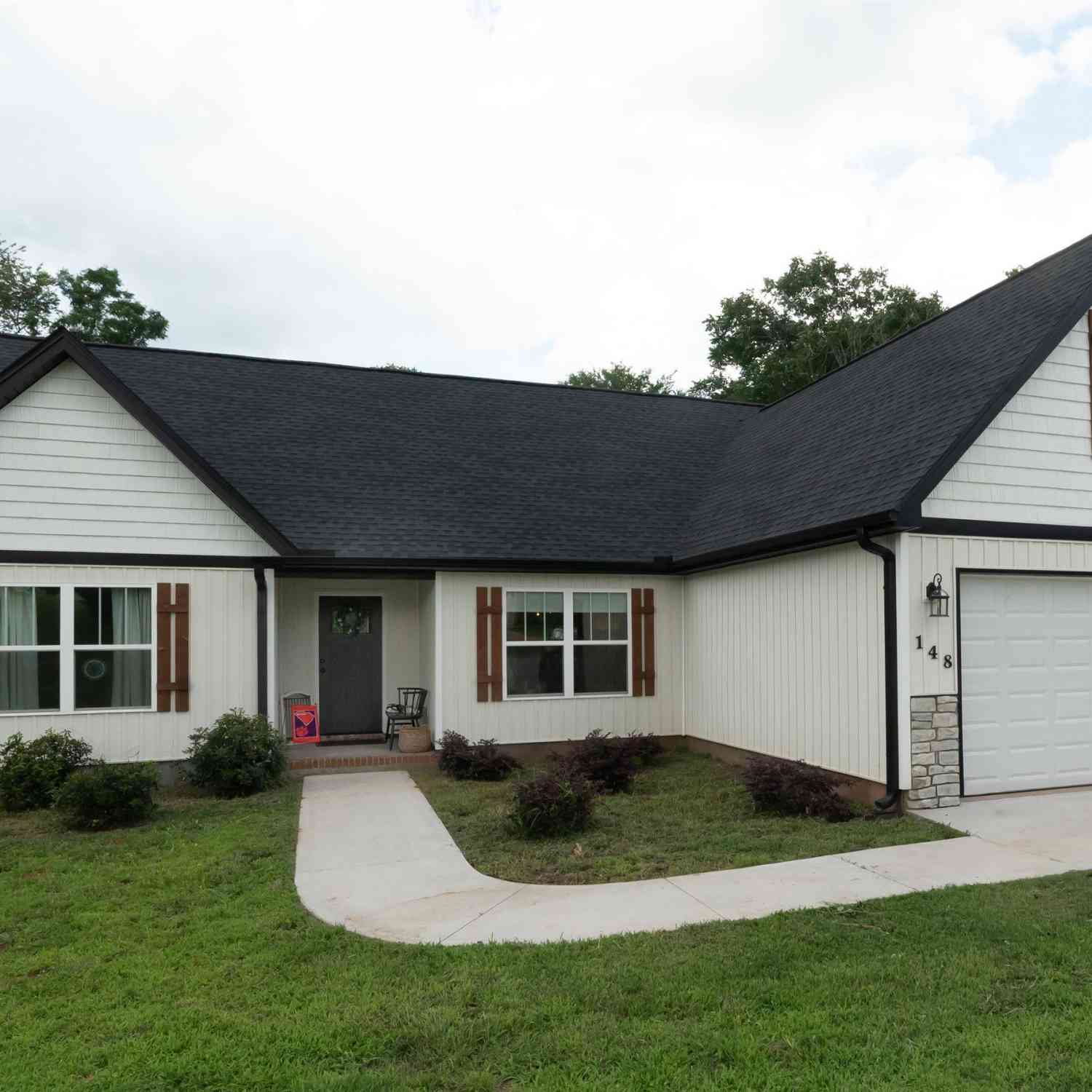 Homes For Sale - 148 Hurst<br/> Anderson County, Anderson, SC 29625