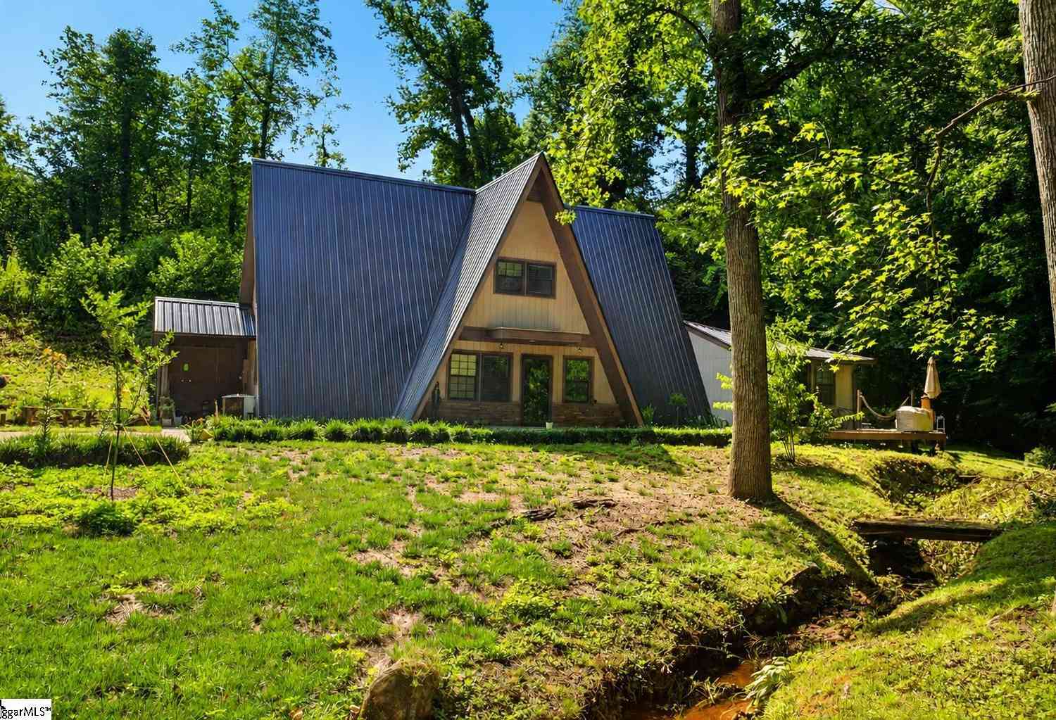 Homes For Sale - 308 Charing Cross<br/> Taylors, SC 29687